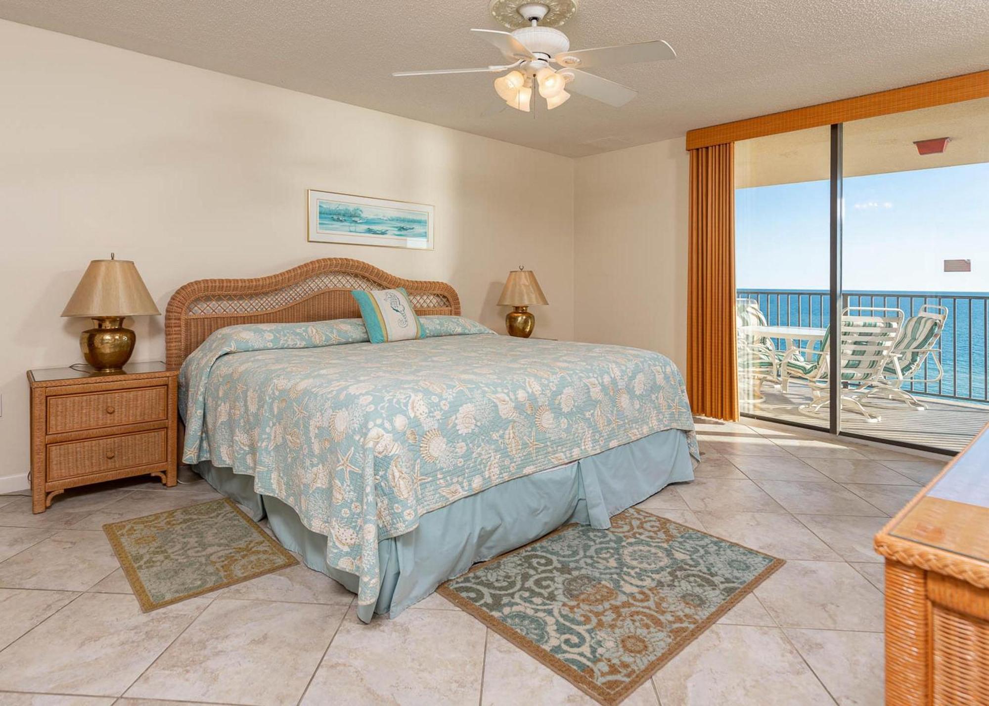 Apartment Phoenix V By Brett Robinson Vacations