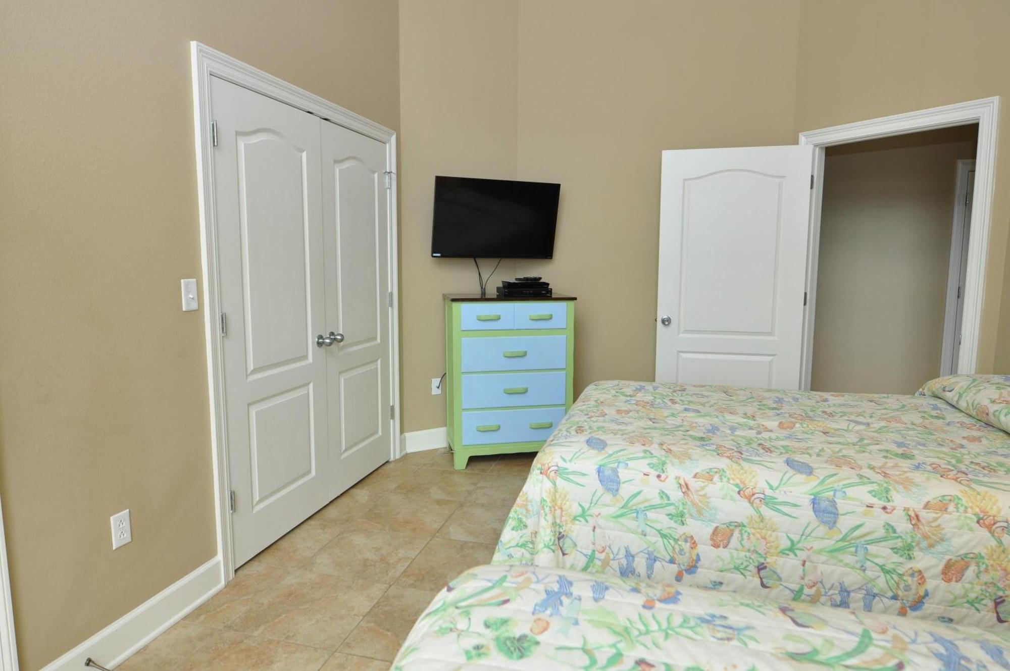 Apartment Phoenix West Ii By Brett Robinson Vacations Orange Beach