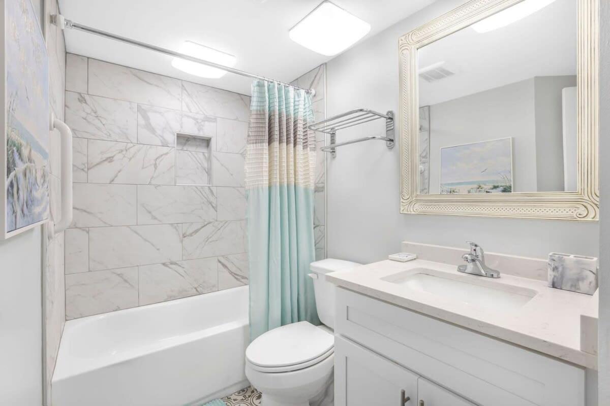 Holiday home Windward Pointe 303 Ideally Located On 3rd Floor