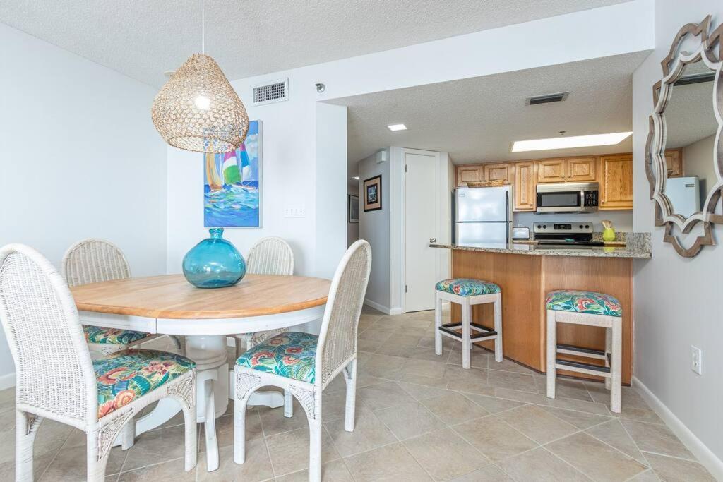 Apartment Phoenix Vii 713 By Liquid Life Orange Beach