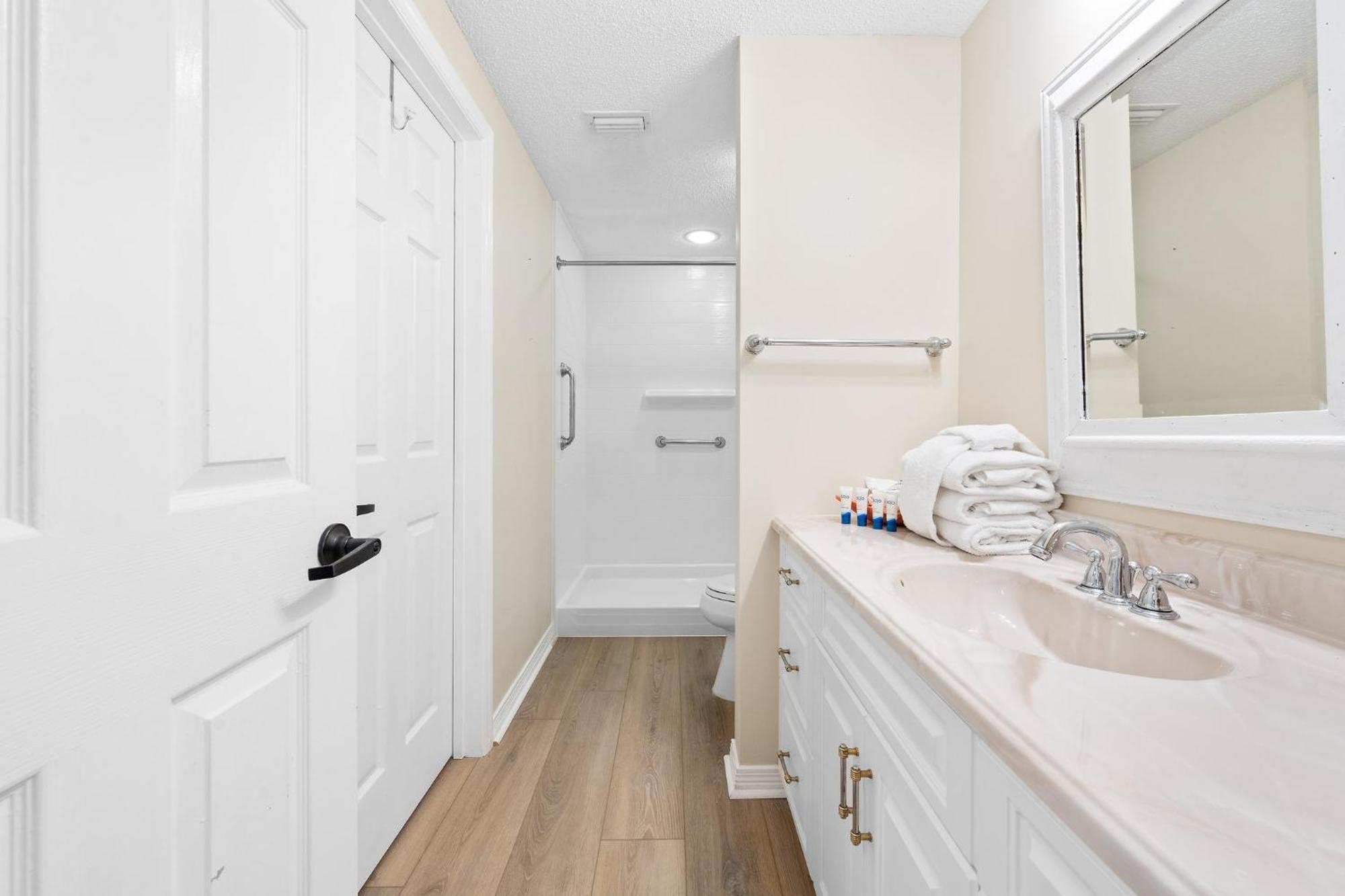 Four Seasons 103e By Collection Orange Beach