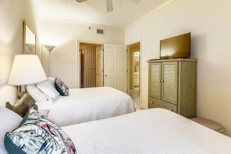 The Enclave Unit 1002 *