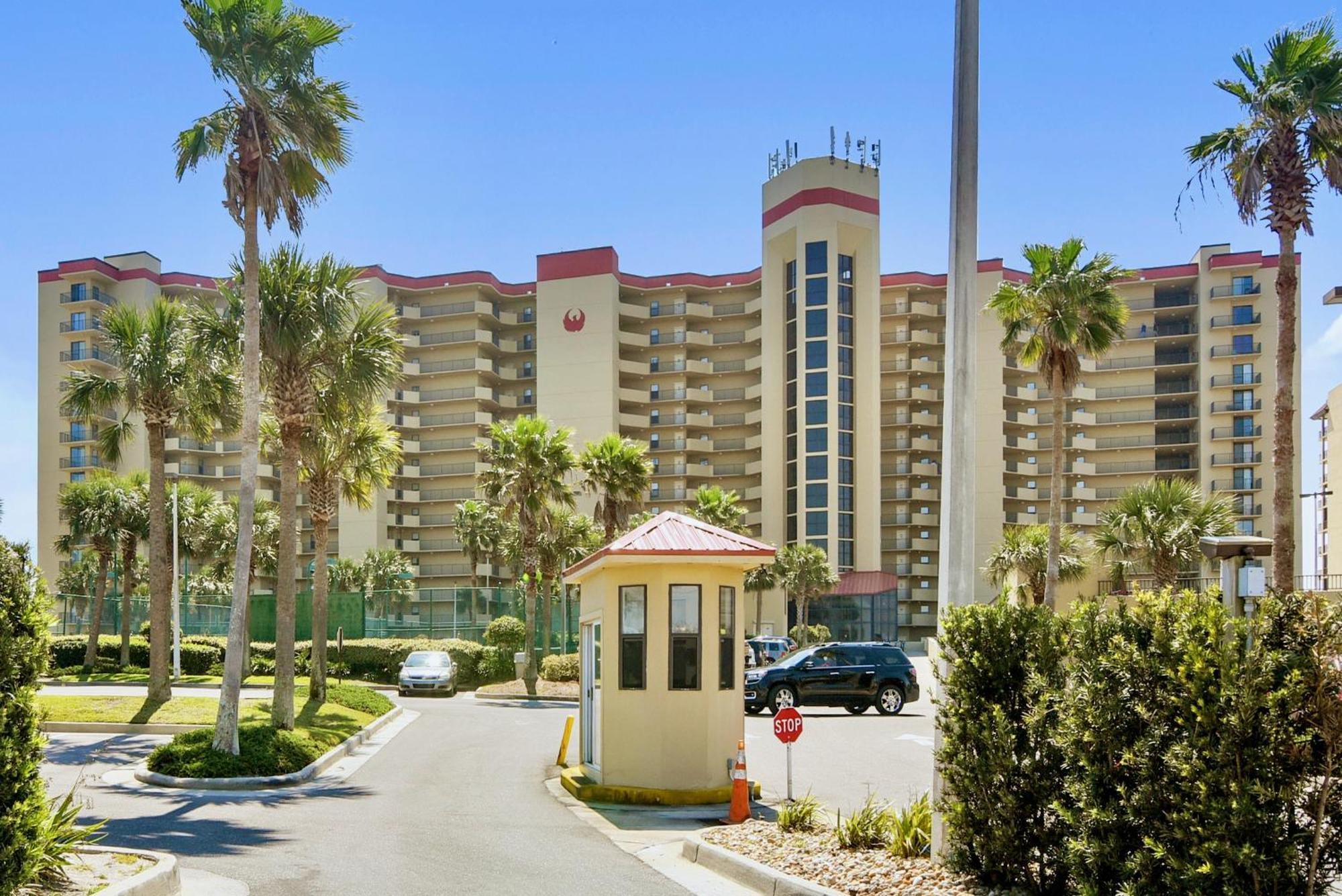 Phoenix 5 Unit 1004 Holiday home