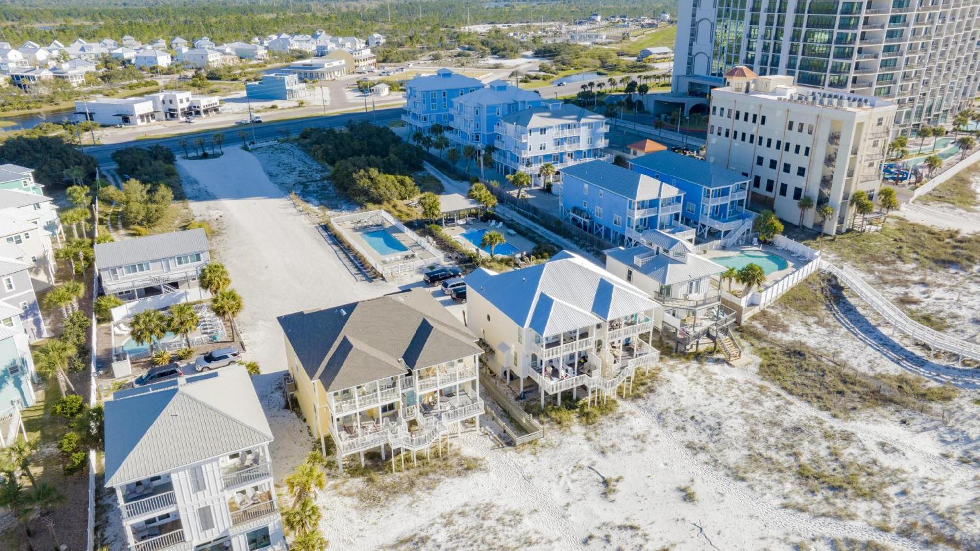 Holiday home Heavenly Sunrise-gulf-front W-pool, Great Location! Alvacationrentals *