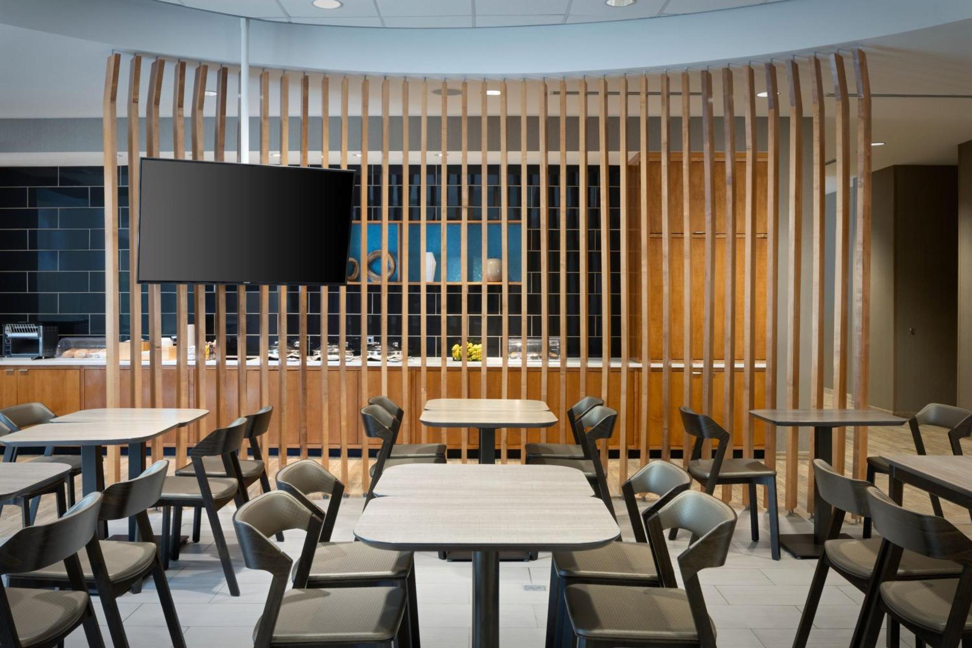 Springhill Orange At The Wharf Hotel 3*