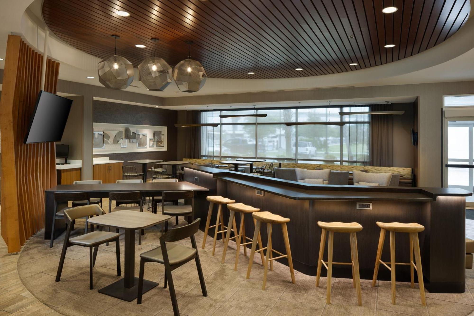 Springhill Orange At The Wharf Hotel 3*