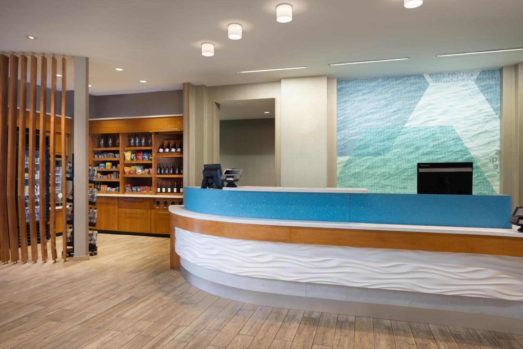 Hotel Springhill Orange At The Wharf 3*