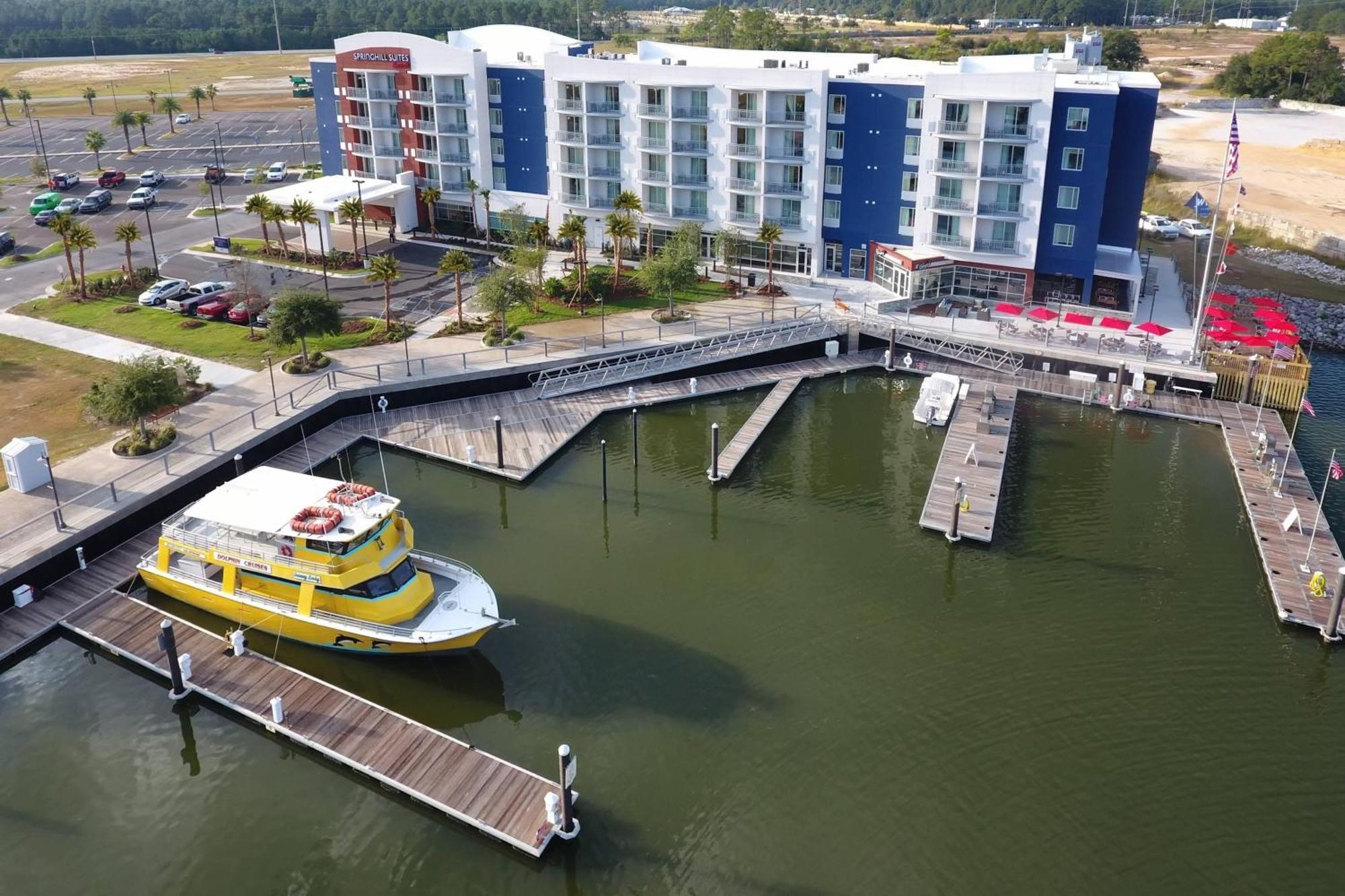 Hotel Springhill Orange At The Wharf 3*