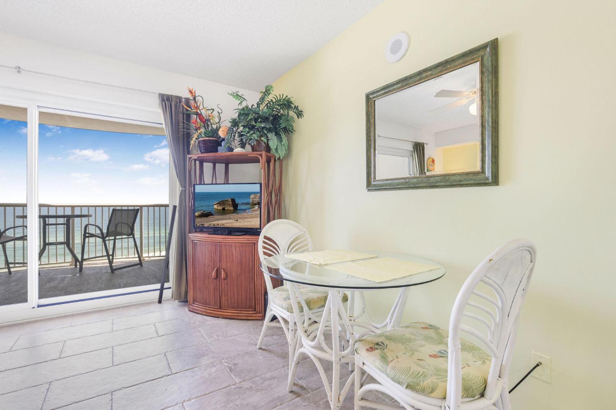 Holiday home Tradewinds 602- Beachfront Heated Indoor Pool *