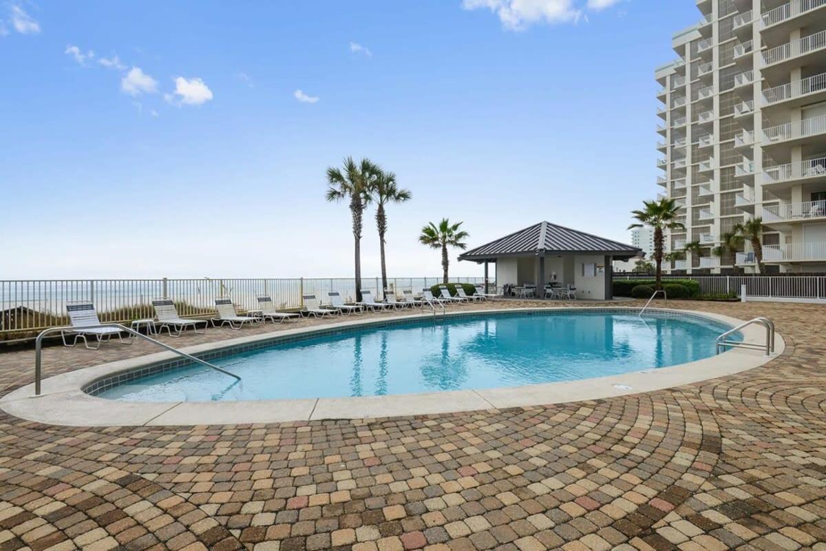 Windward Pointe 1401-large Balcony Views