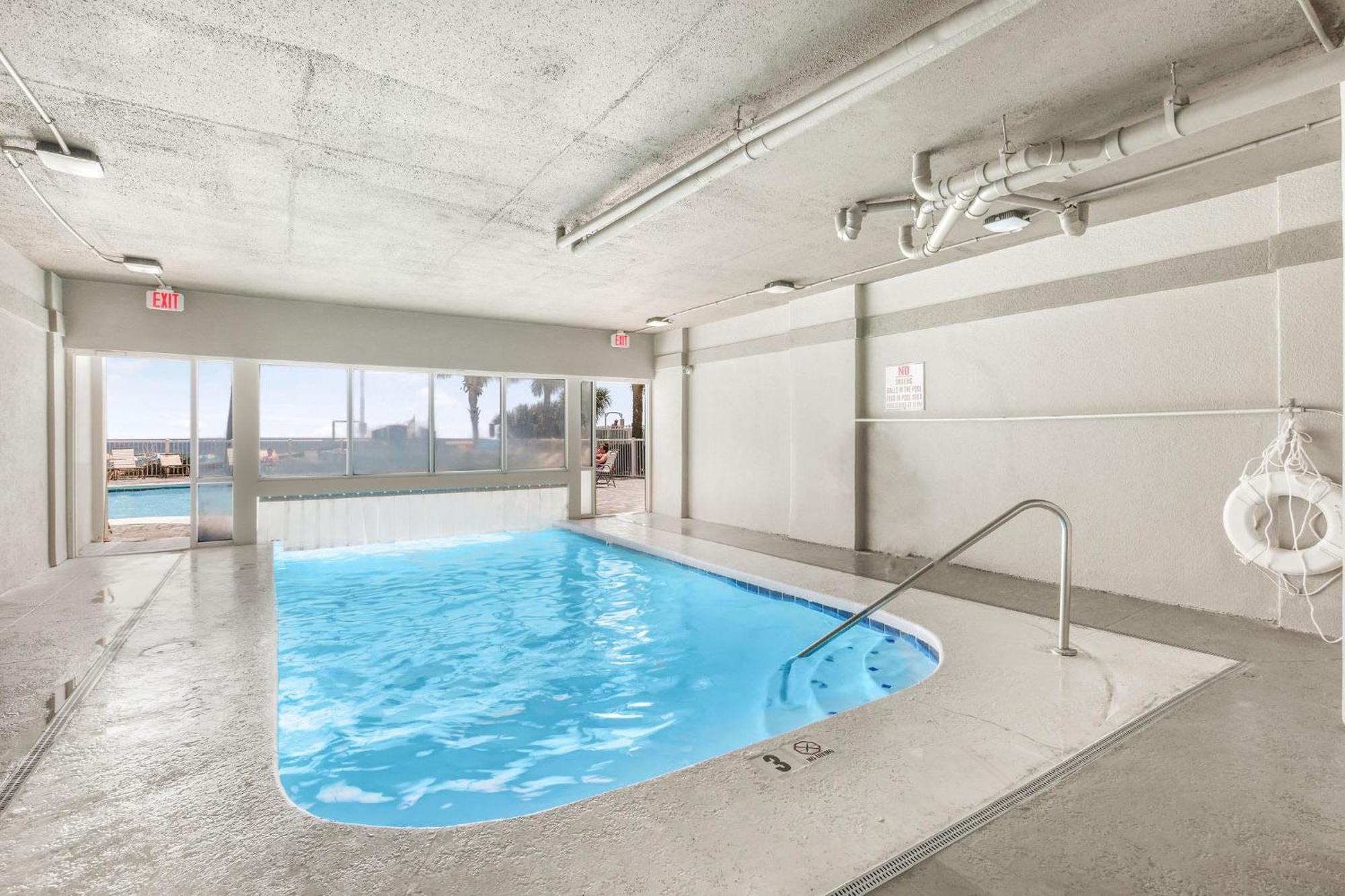 Holiday home Tradewinds 602- Beachfront Heated Indoor Pool *
