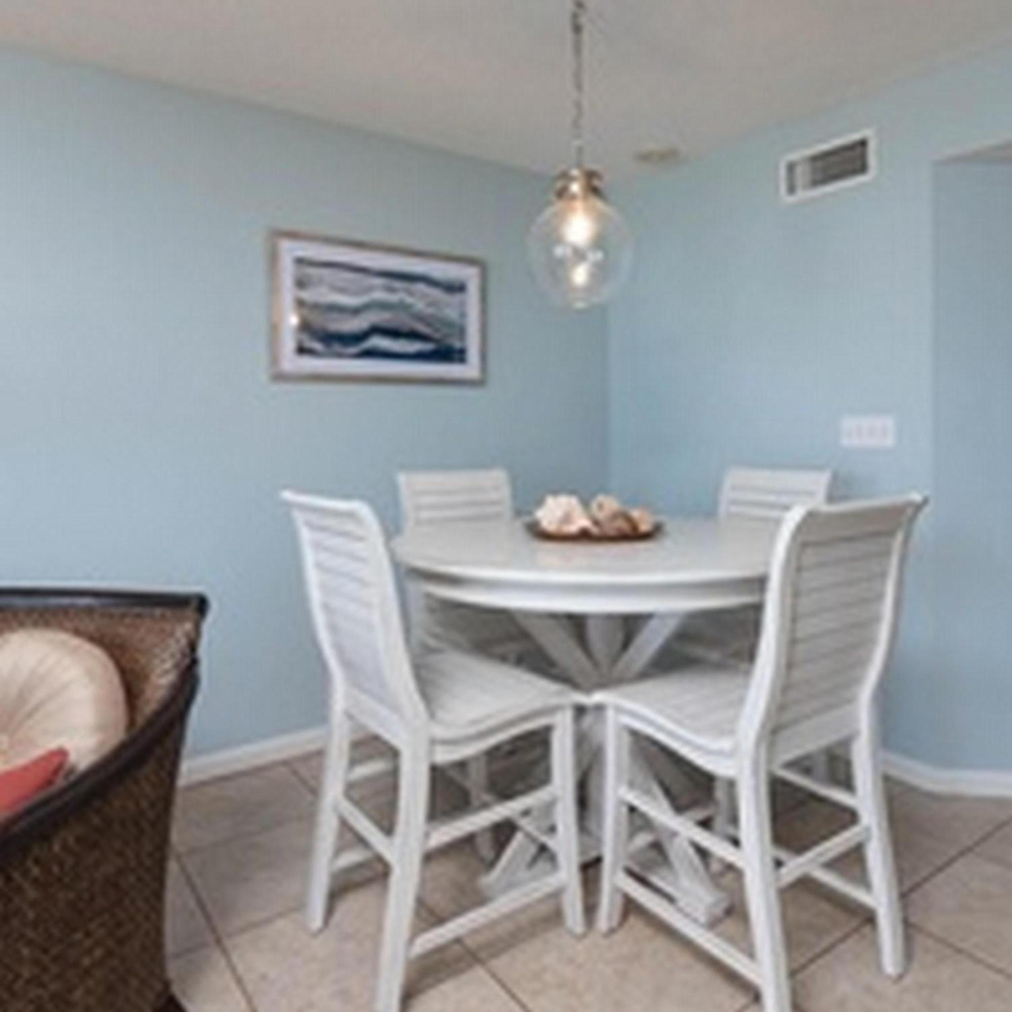 Apartment Phoenix Vi By Brett Robinson Vacations