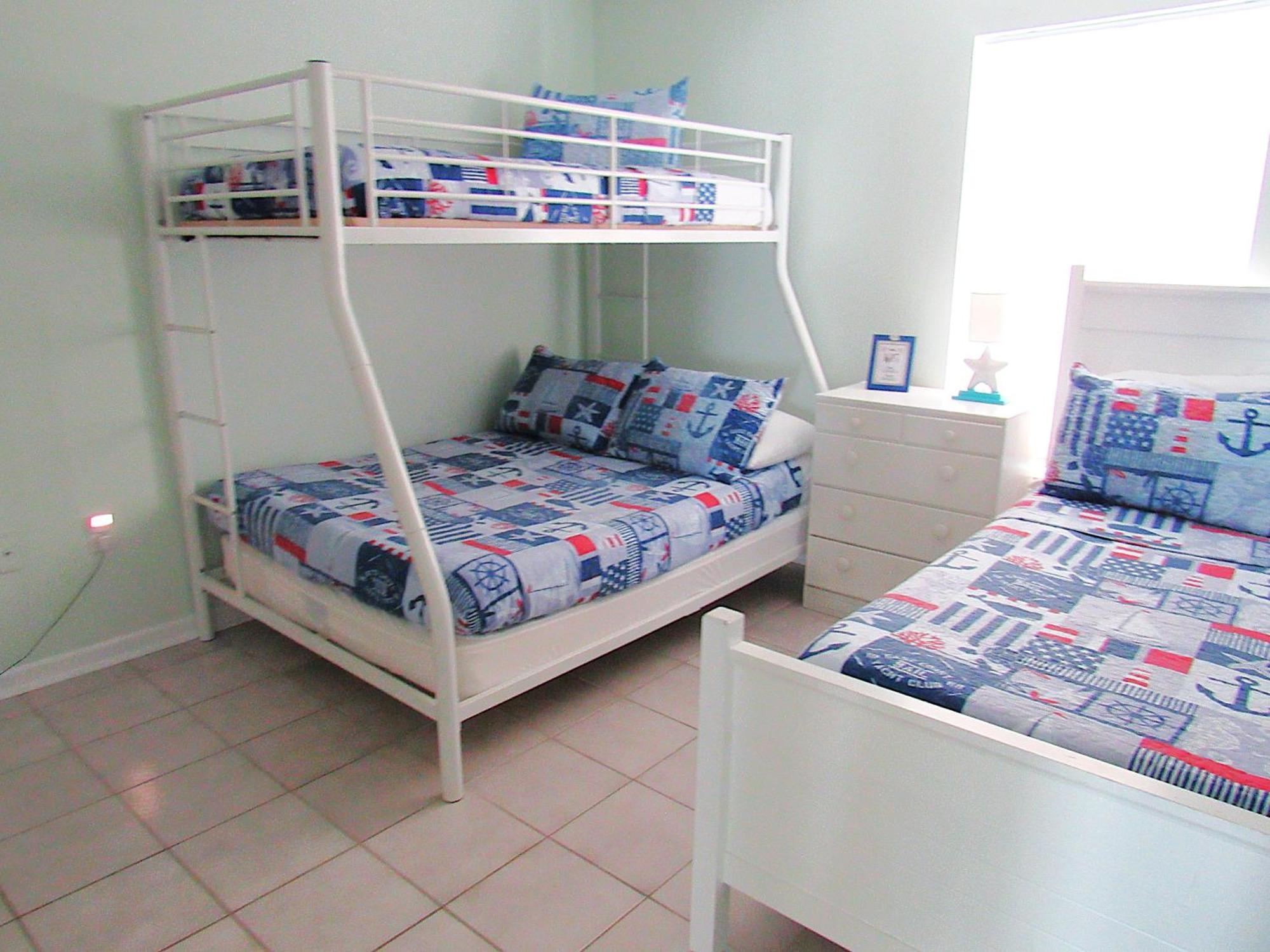 Apartment Breakers 2 Bedrooms 2 Baths