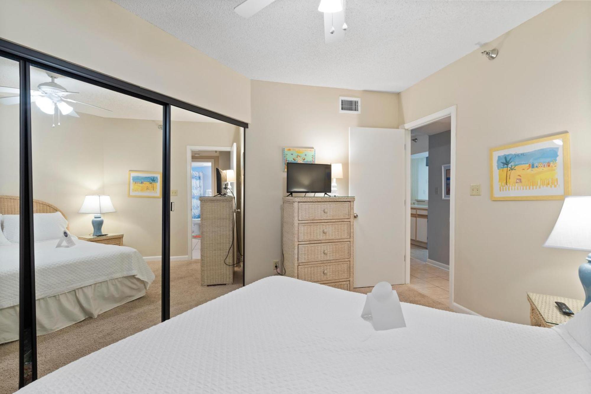 Holiday home White Caps 1102 By Liquid Life