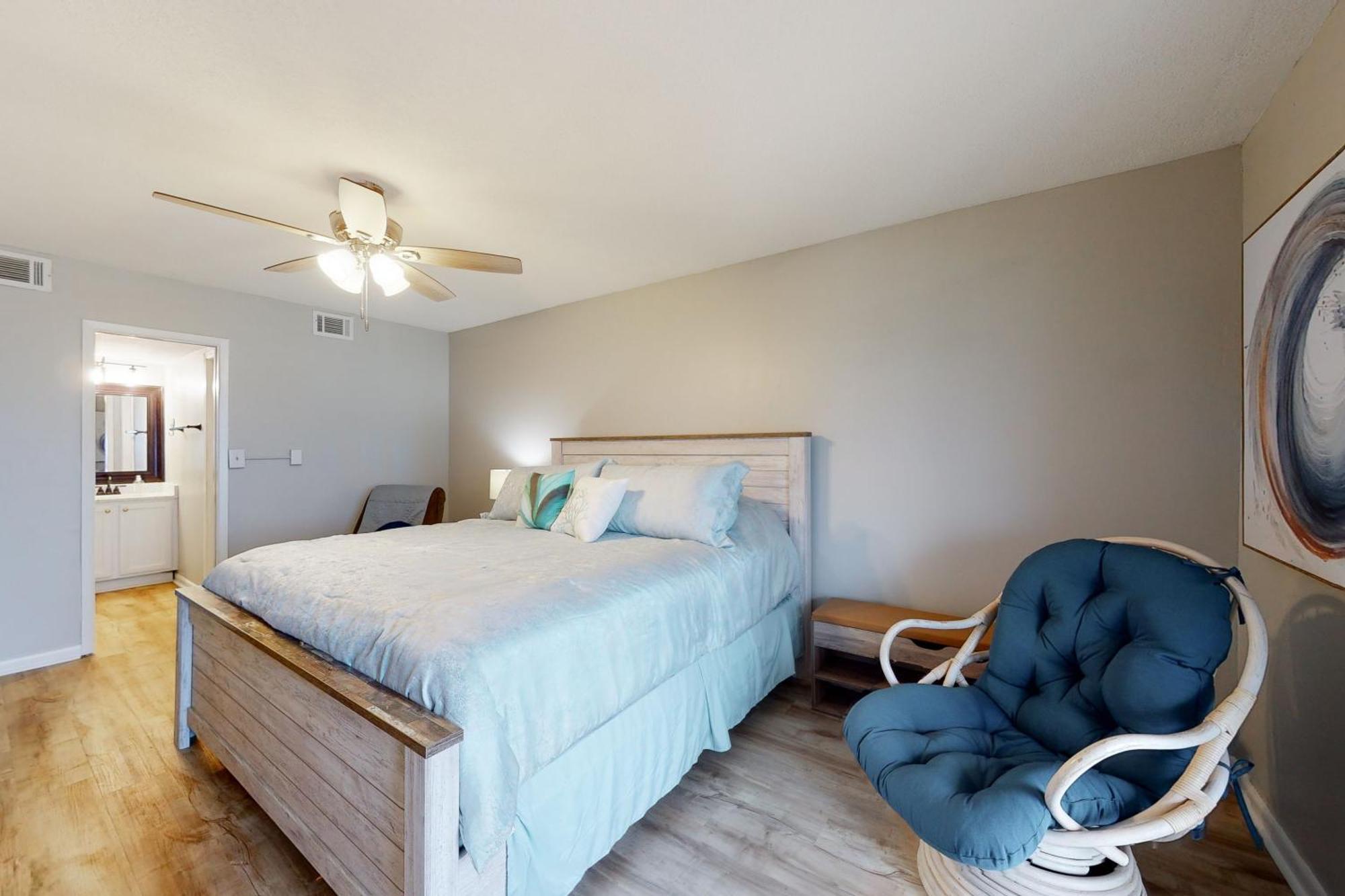Romar Tower Beachfront * Orange Beach