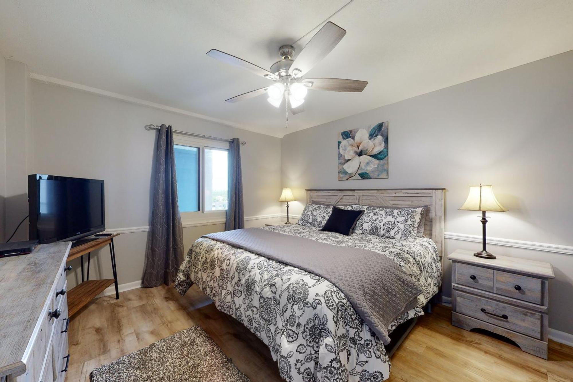 Romar Tower Beachfront Orange Beach