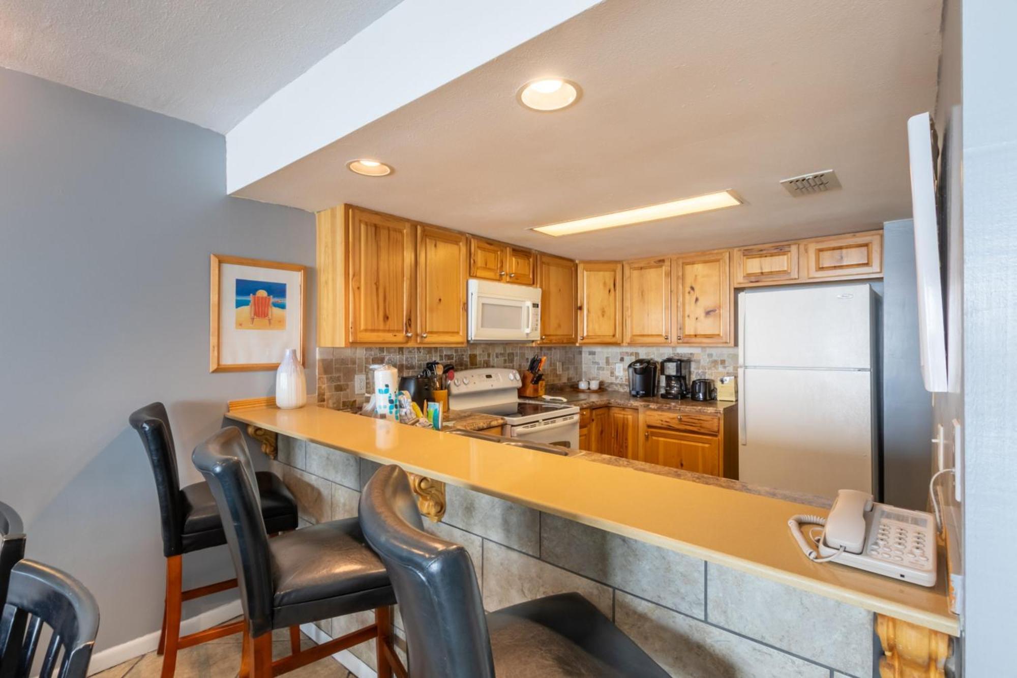 Romar Tower Beachfront Apartment Orange Beach