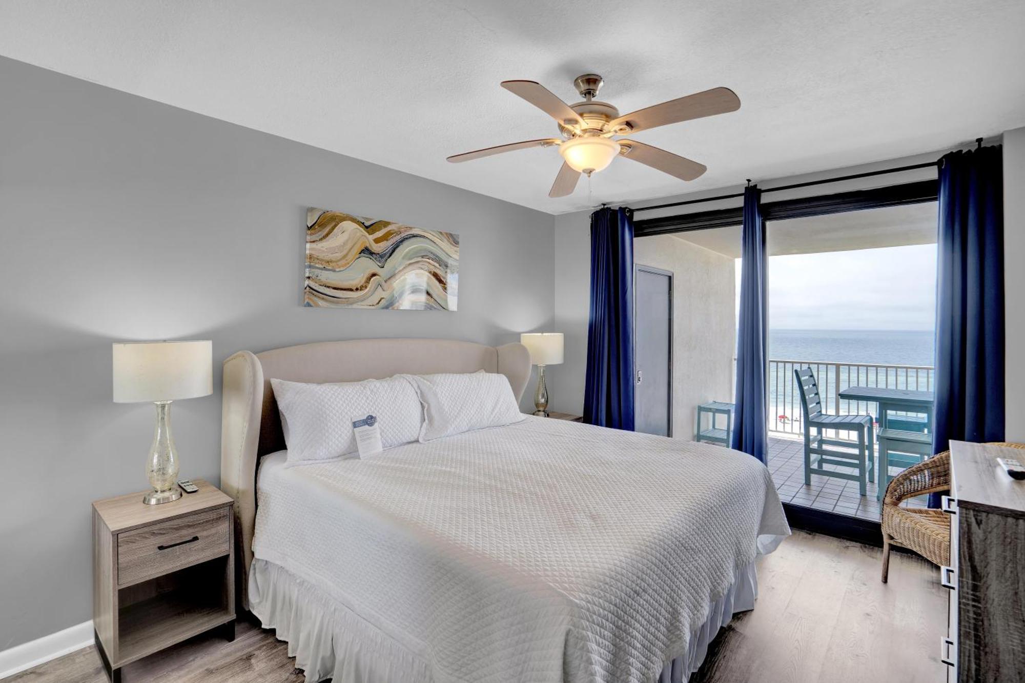 Apartment Windward Pointe 706