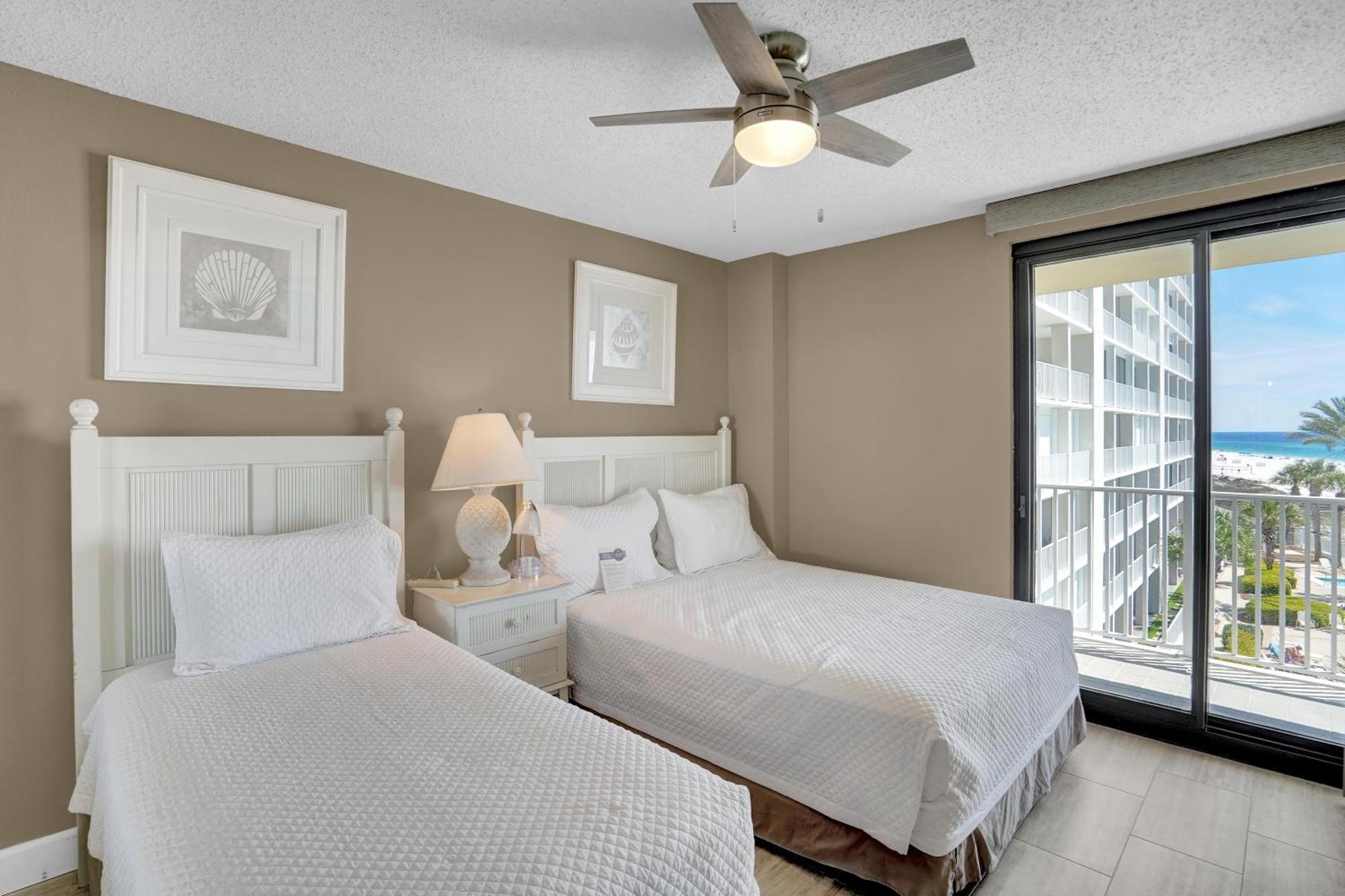 Apartment Windward Pointe 401 *