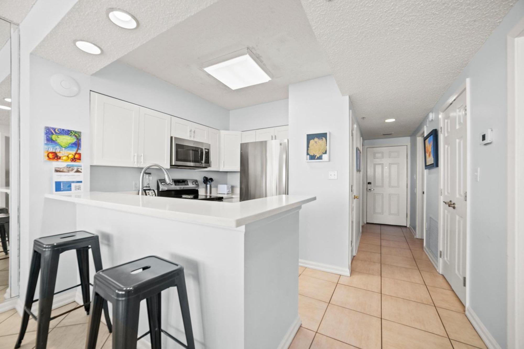 Apartment Silver 202 By Liquid Life *