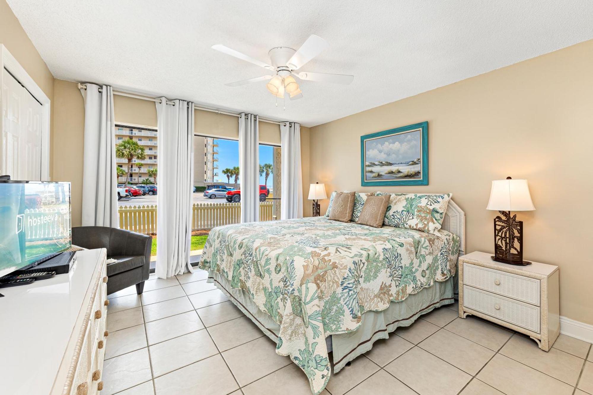 Apartment Seaside & Racquet *