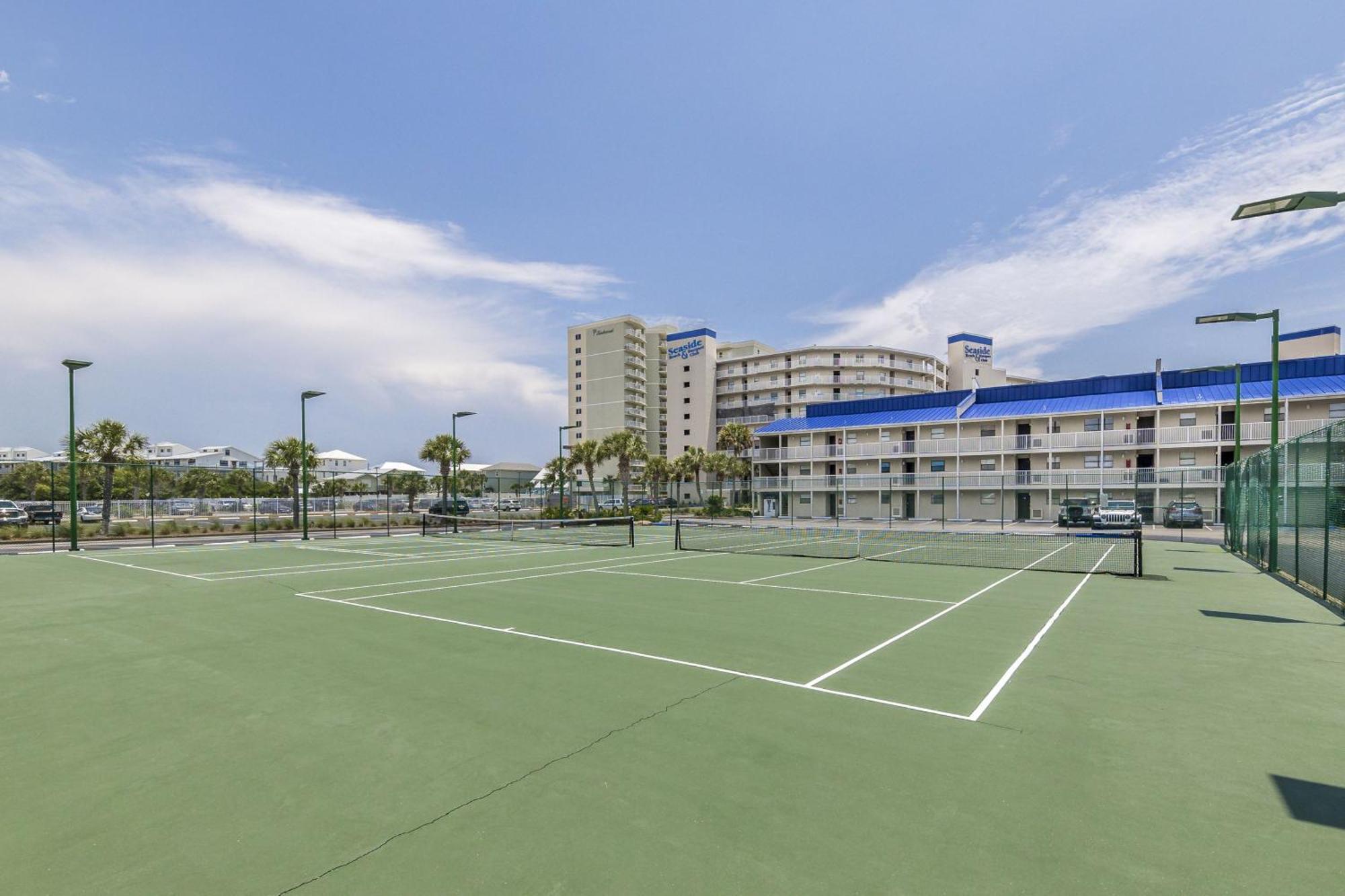 Apartment Seaside & Racquet