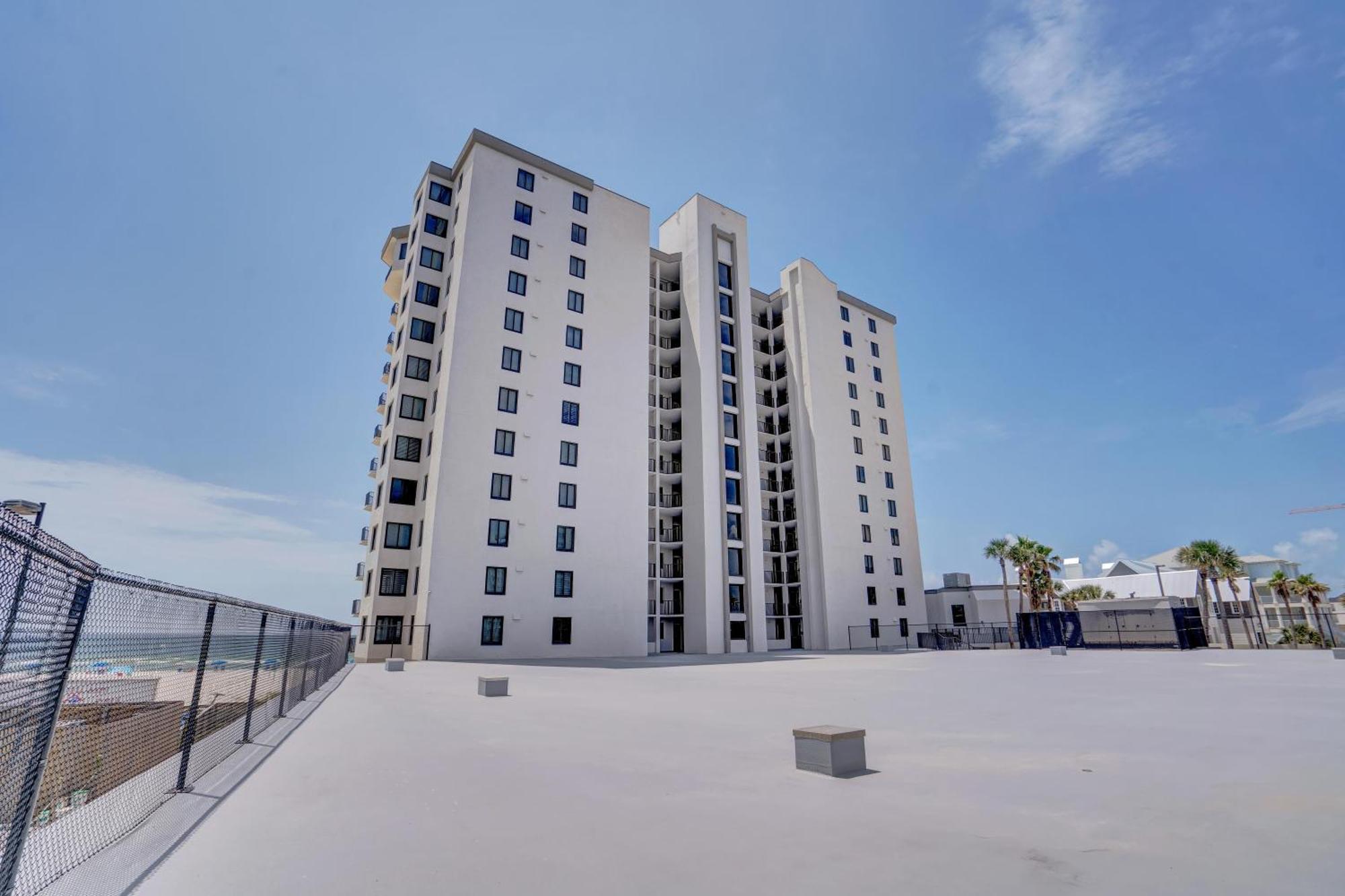 Apartment Broadmoor 302 By Liquid Life