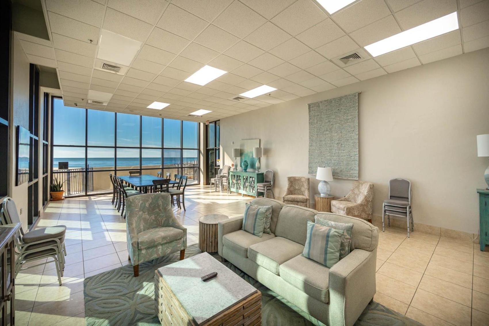 Apartment Phoenix Iii 3034