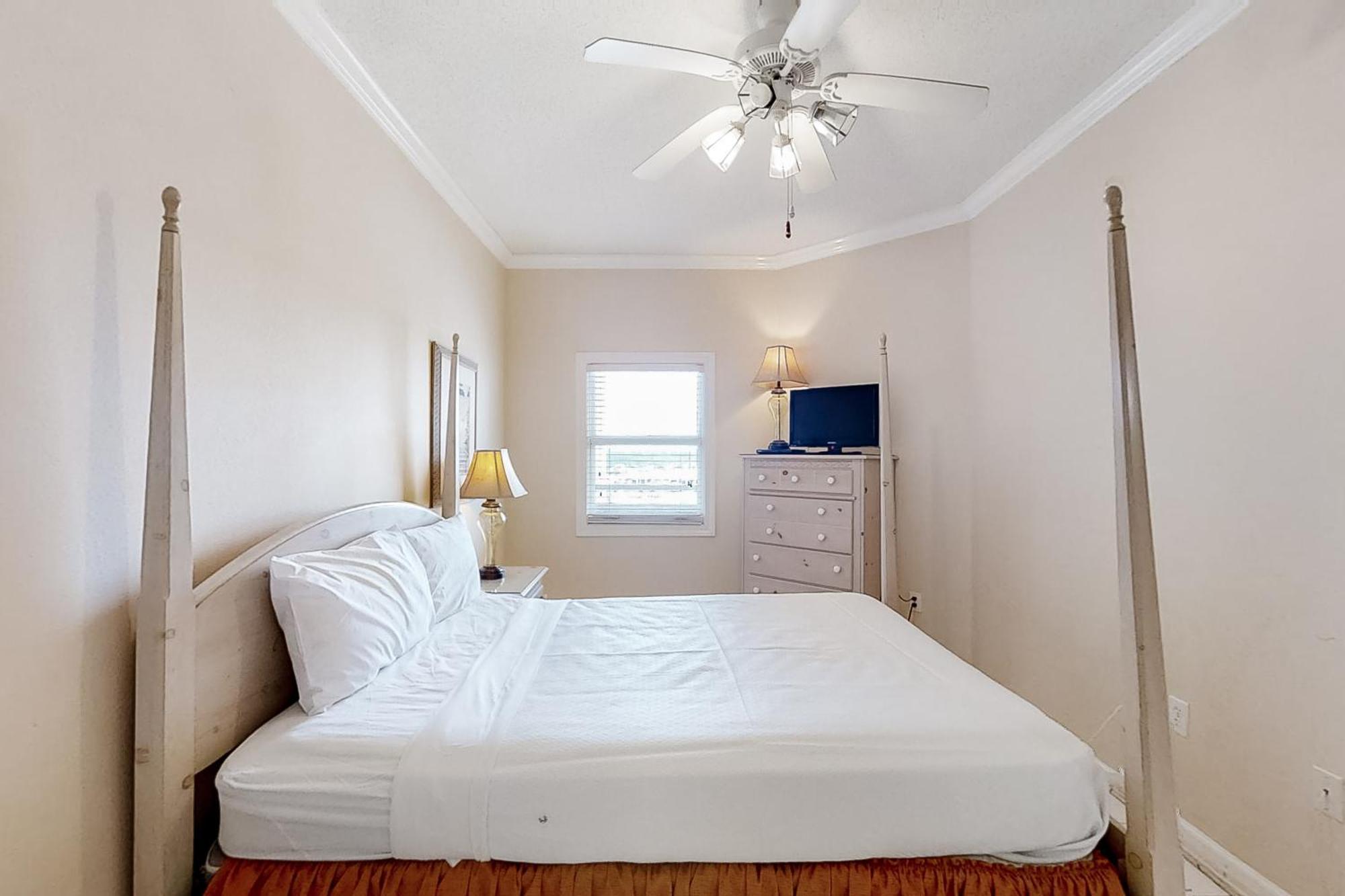 The Enclave 606 Apartment