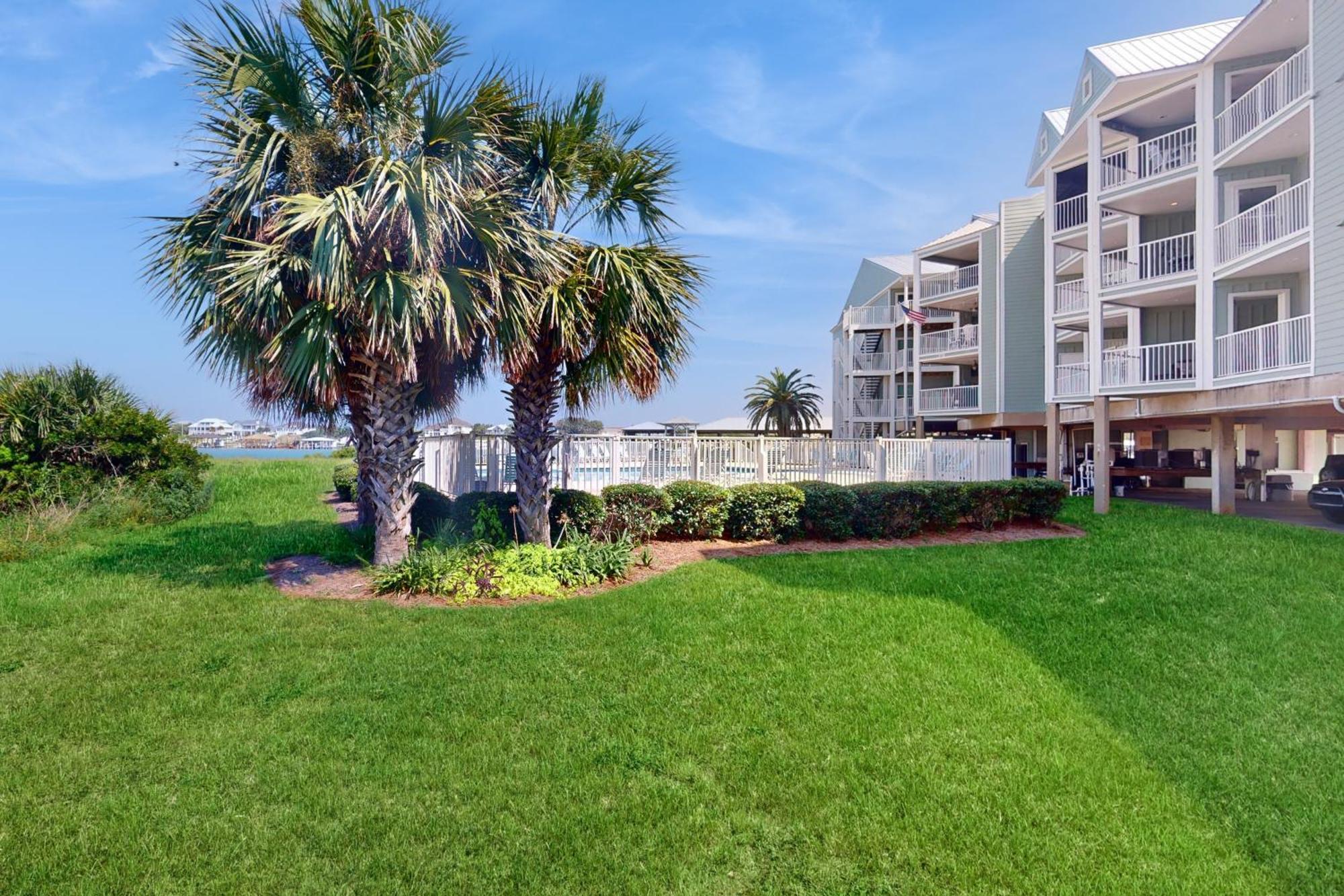 Jubliee Landing #209 Apartment