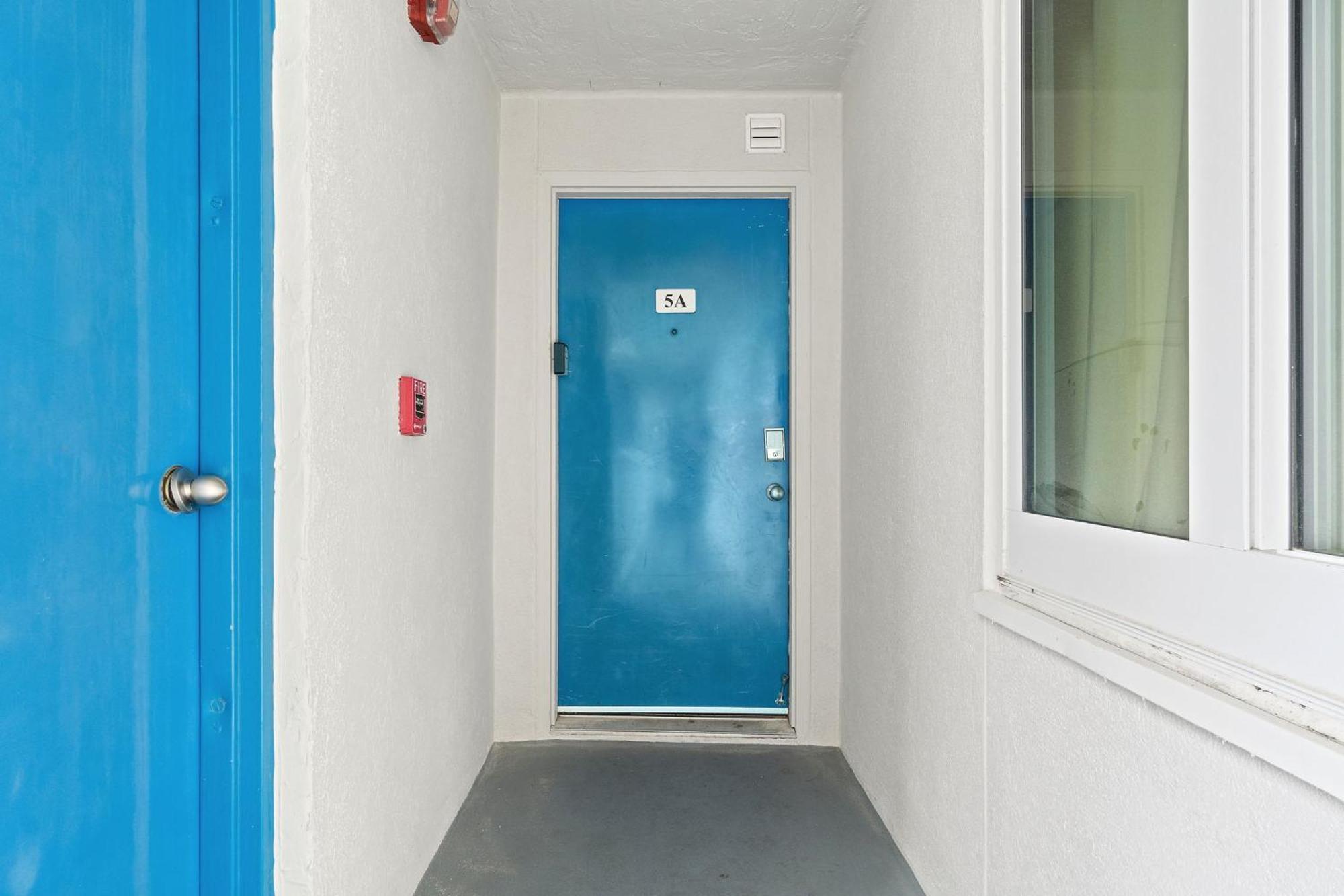 Romar Tower 5a By Collection *