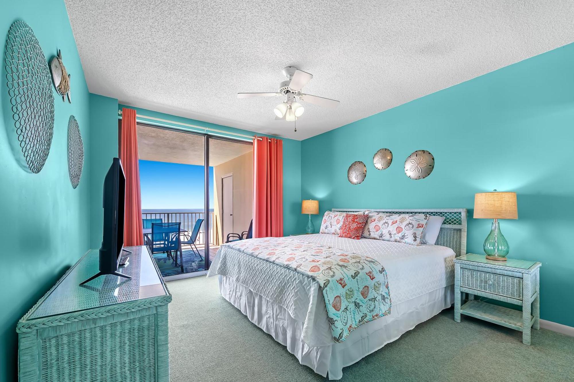 White Caps Apartment