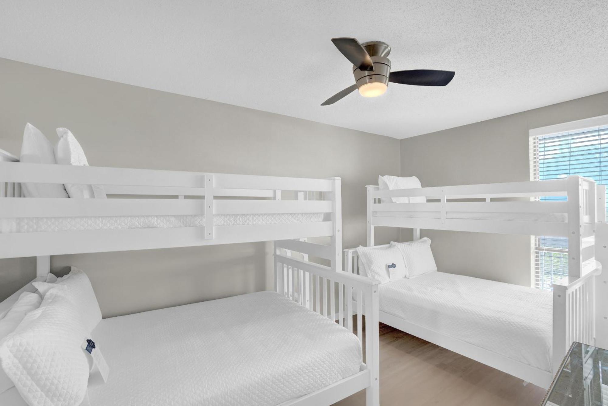 Apartment Pelican Pointe 1104 By Liquid Life