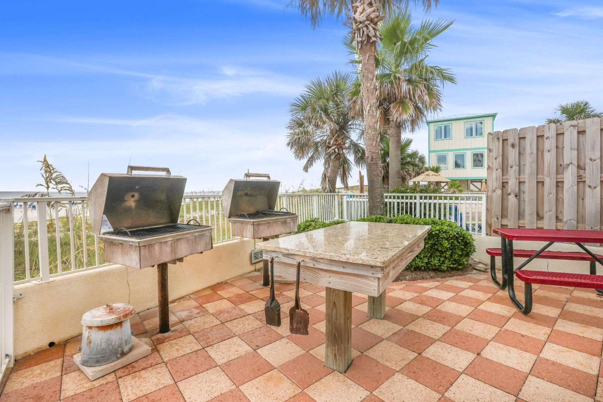 Shoalwater 705- Front Indoor Pool Hot Tub Grill Orange Beach