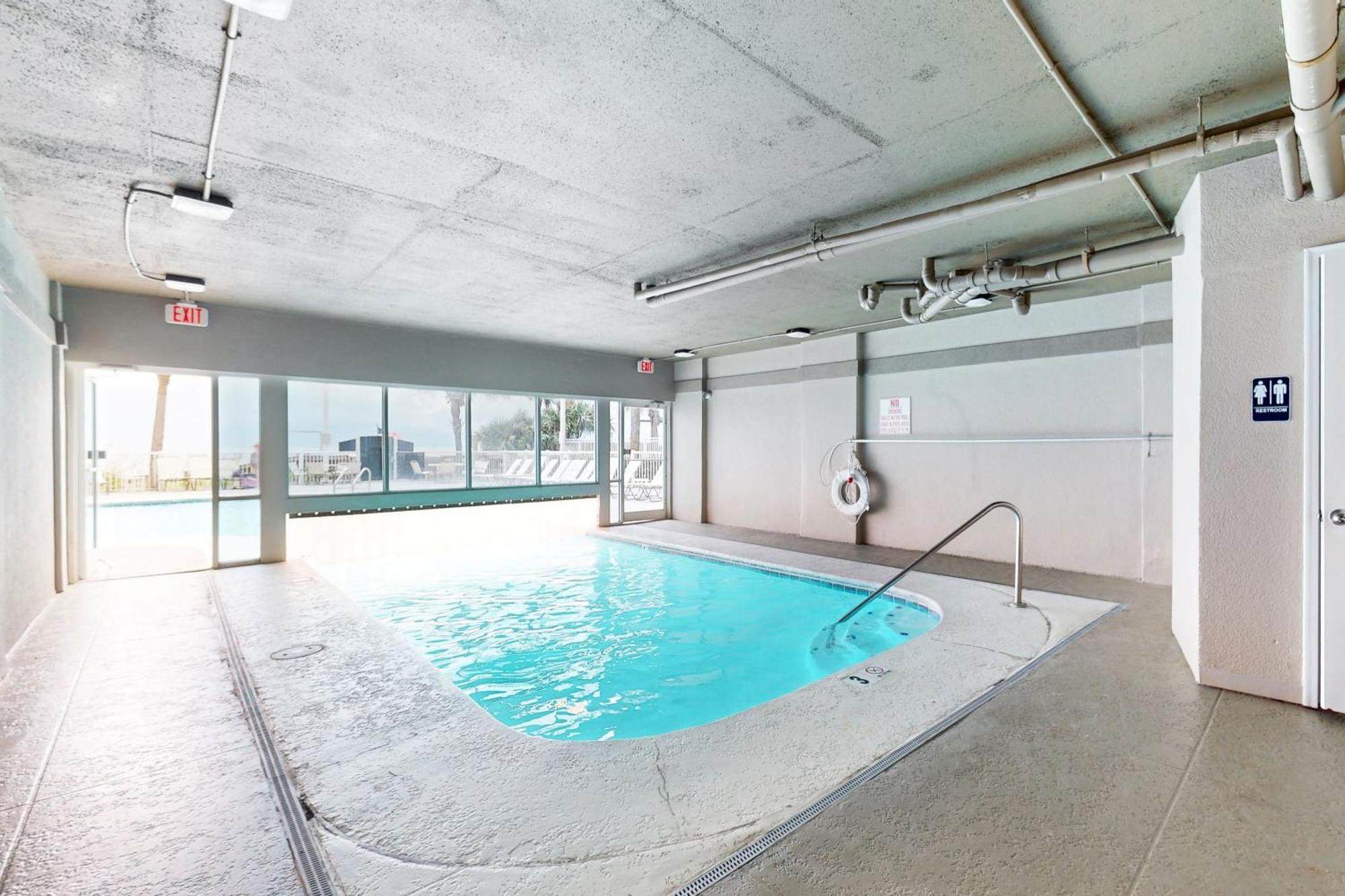 Apartment Tradewinds #1208