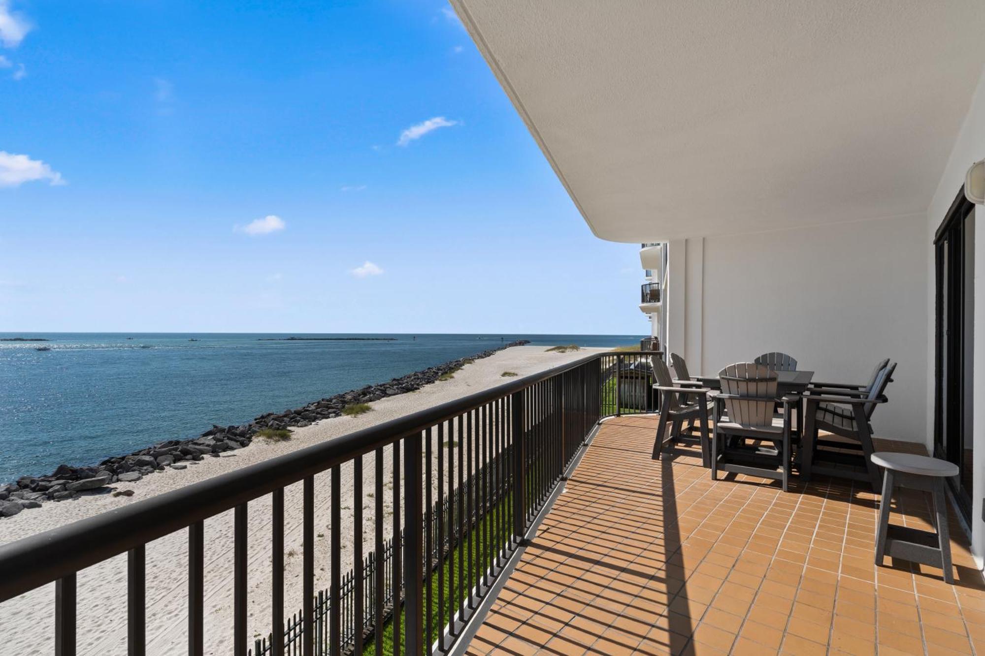 Holiday home Grand Pointe Unit 205 *