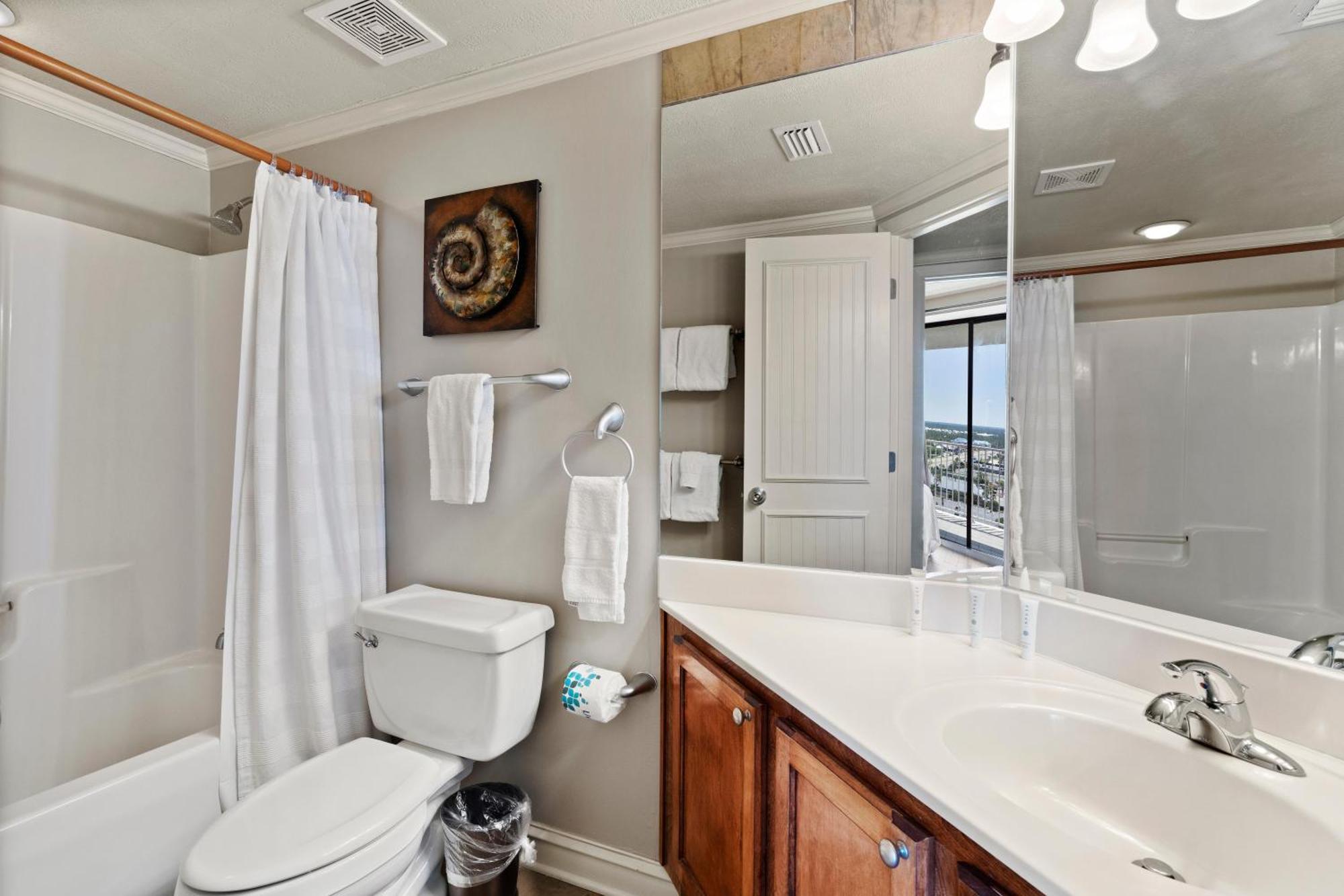 Holiday home White Caps 1206 By Liquid Life