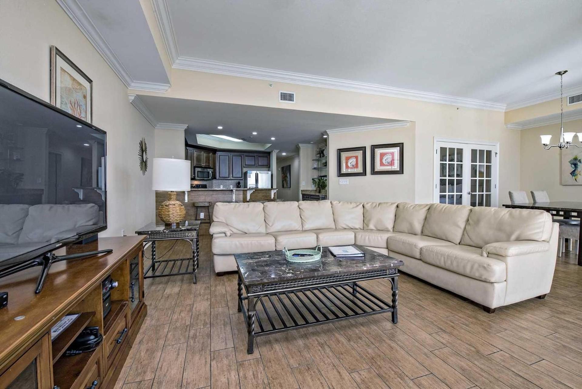 Phoenix West Ii 1808 Holiday home *