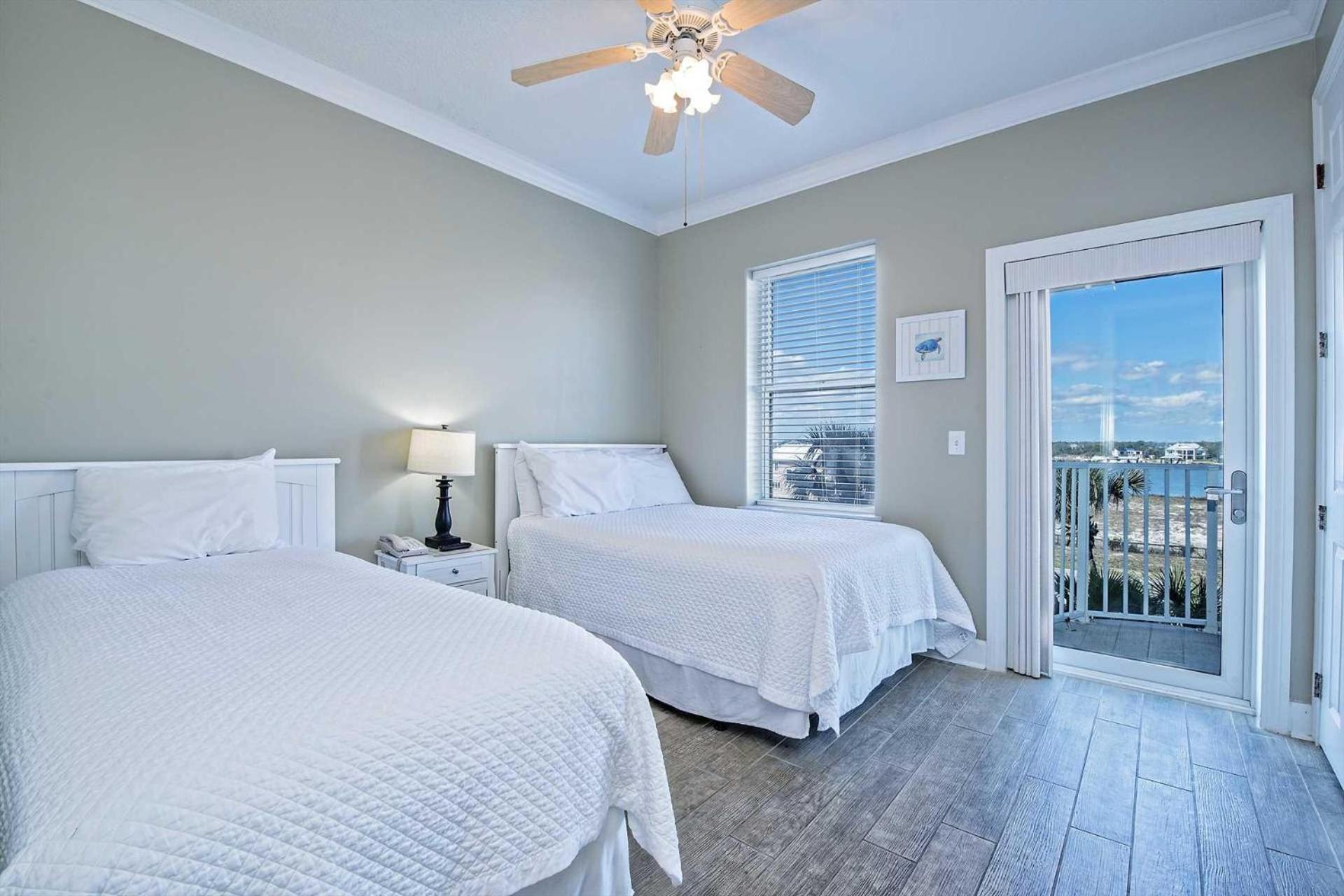 Holiday home Regency Isle 301