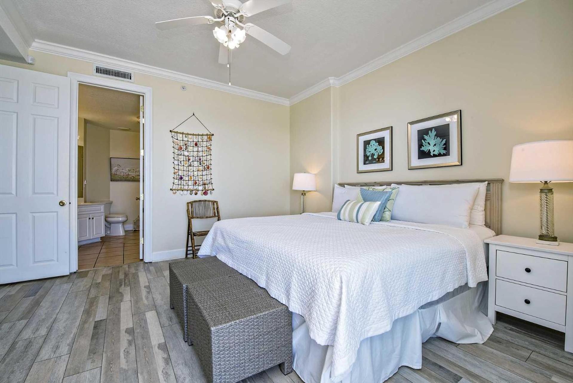 Regency Isle 604 *