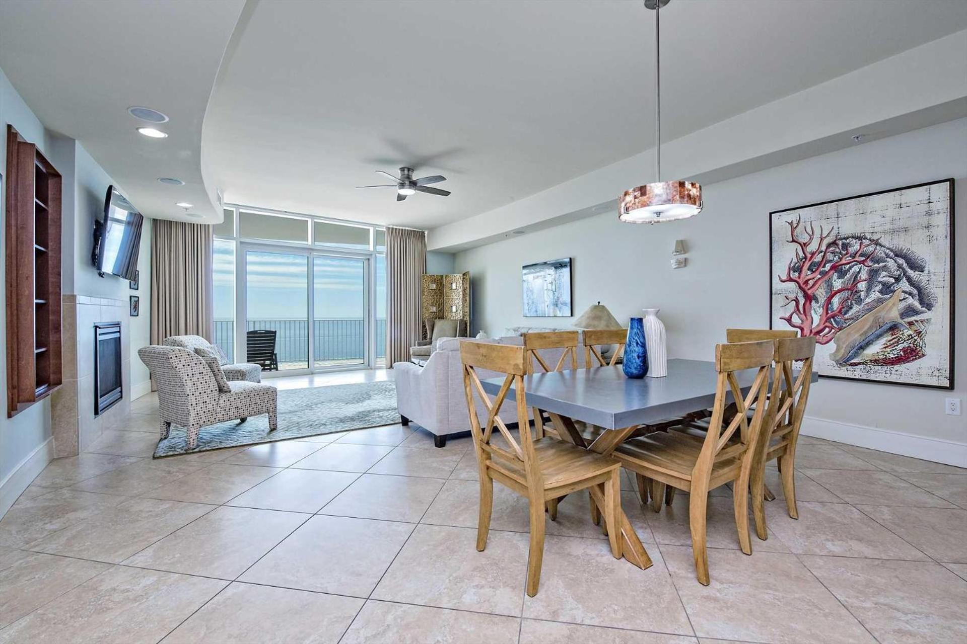 Turquoise Place C1506