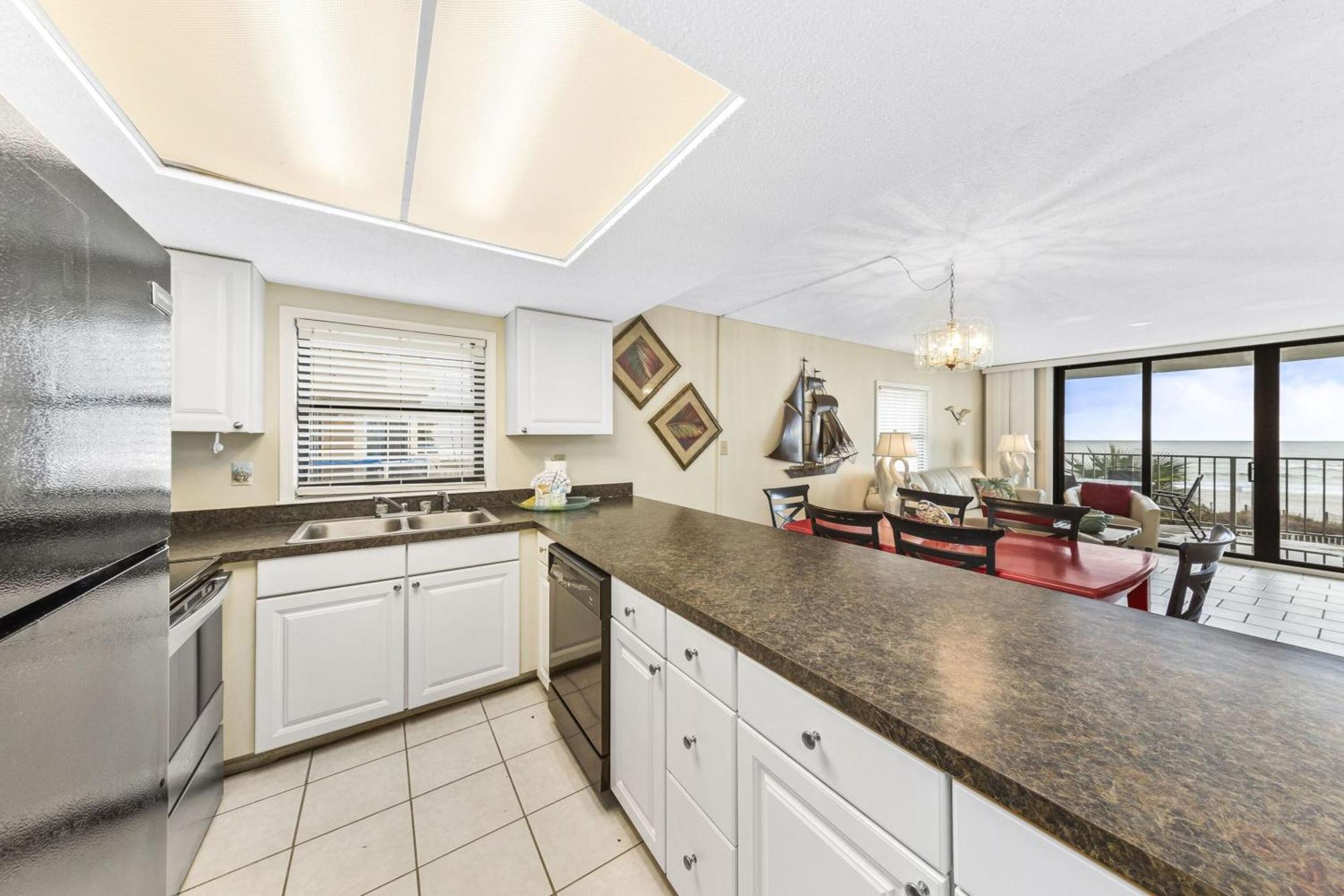 Sunswept 201 Apartment *