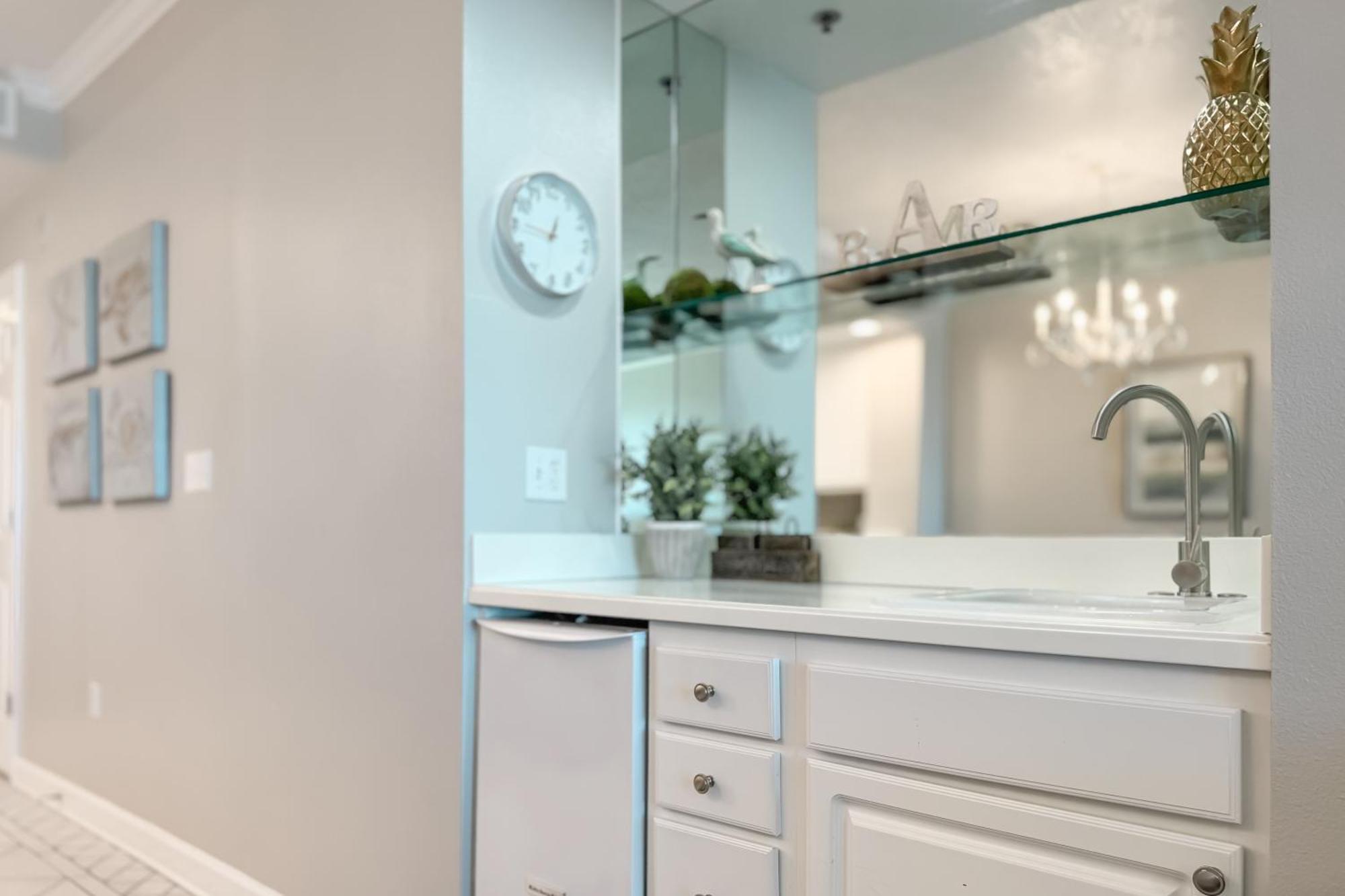 The Enclave Unit 1002 * Orange Beach
