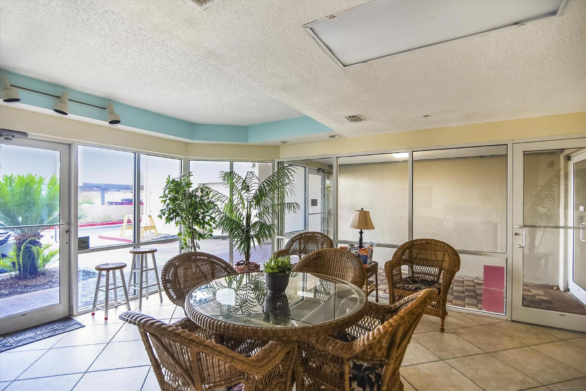 The Enclave Unit 1002 Orange Beach