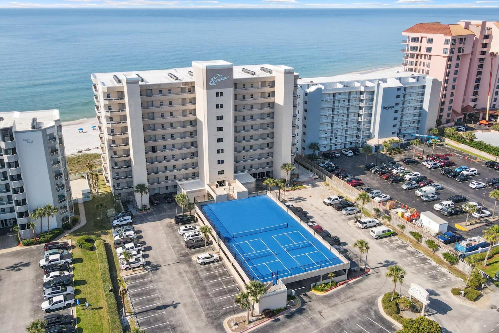 The Enclave Unit 1002 Holiday home *