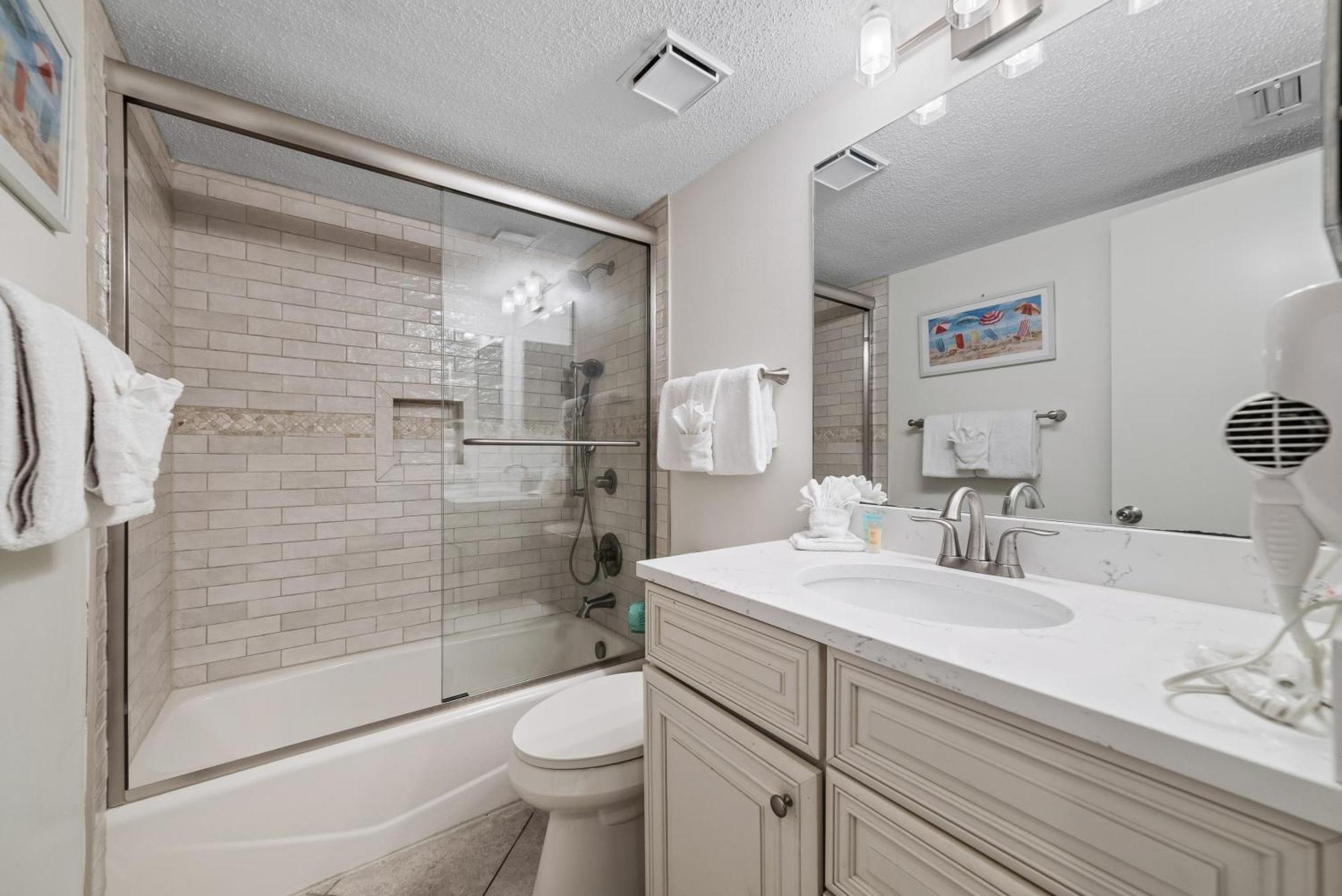 Phoenix 7 Unit 212 *