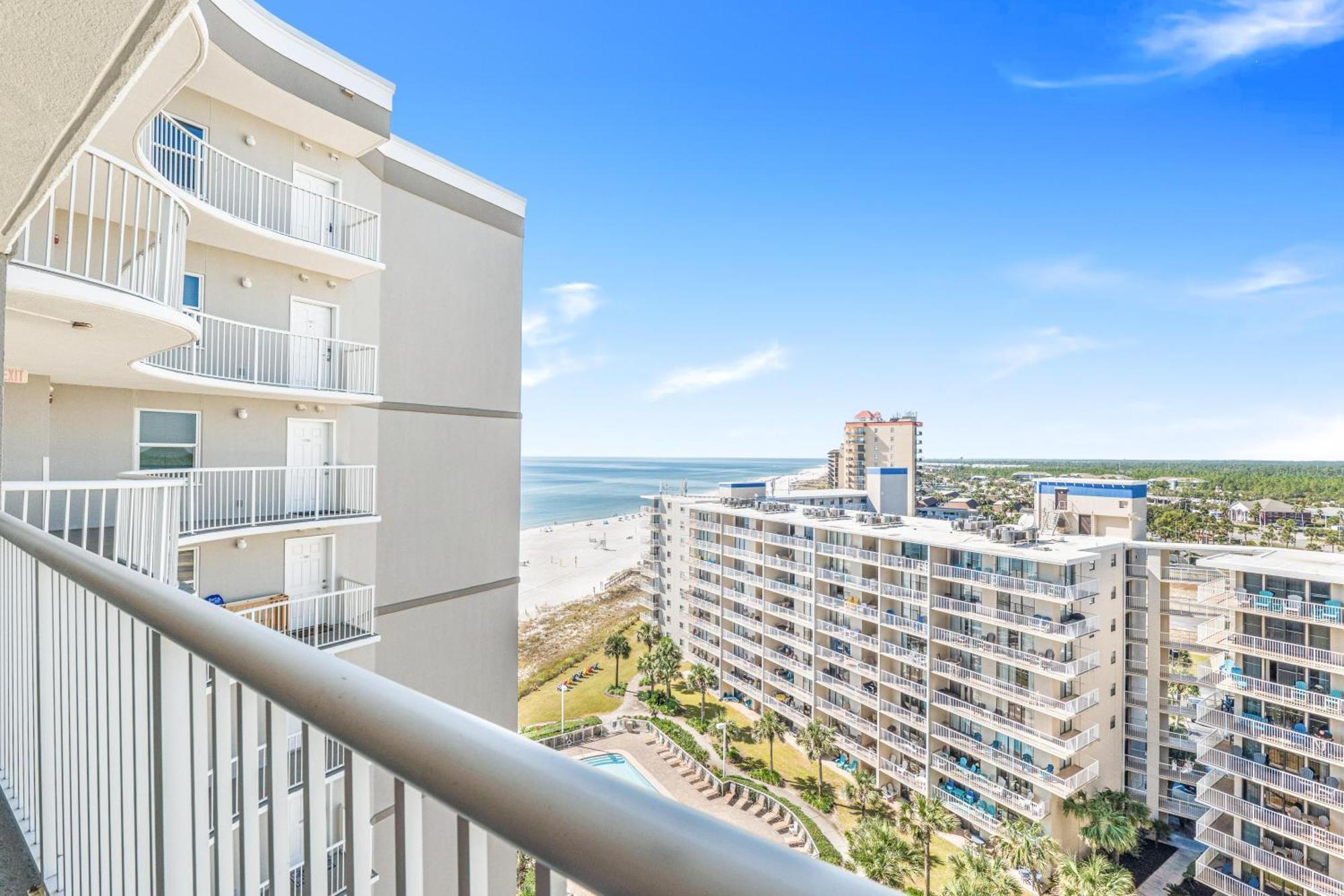 Tradewinds 1106 *