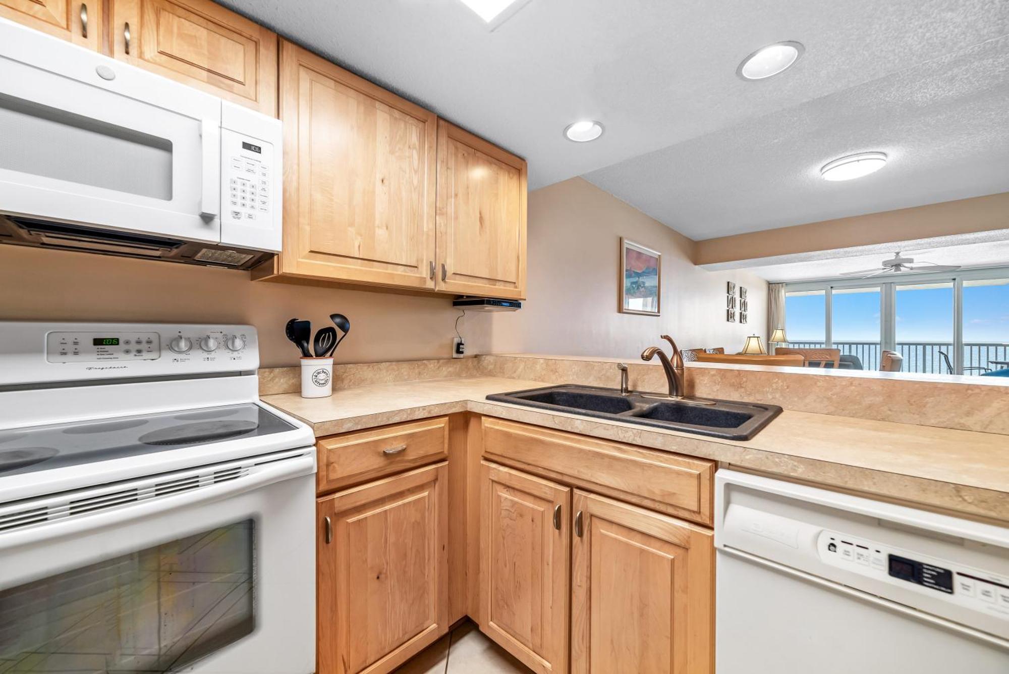 Romar Tower Unit 8c * Orange Beach