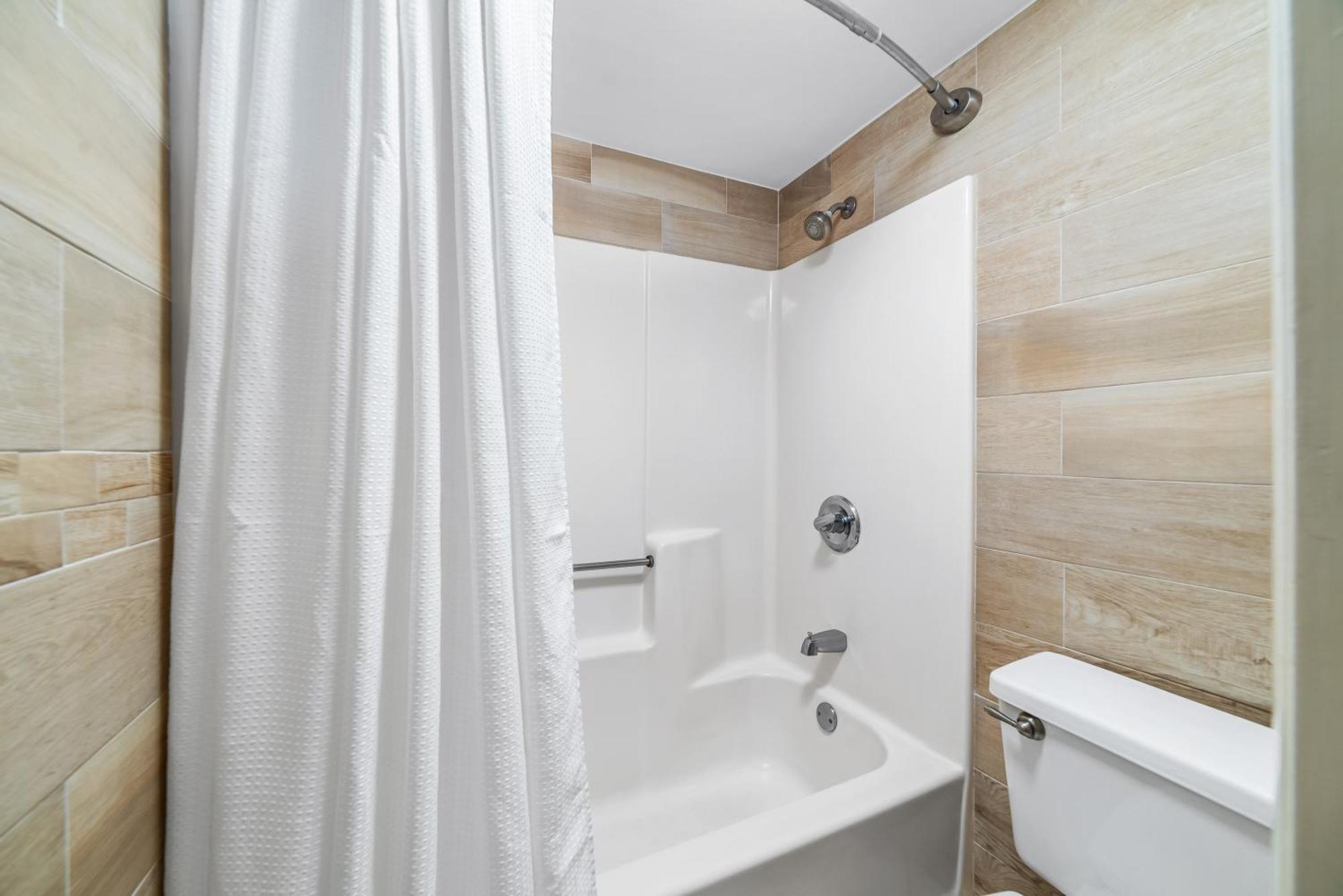 Romar Tower Unit 8c * Orange Beach
