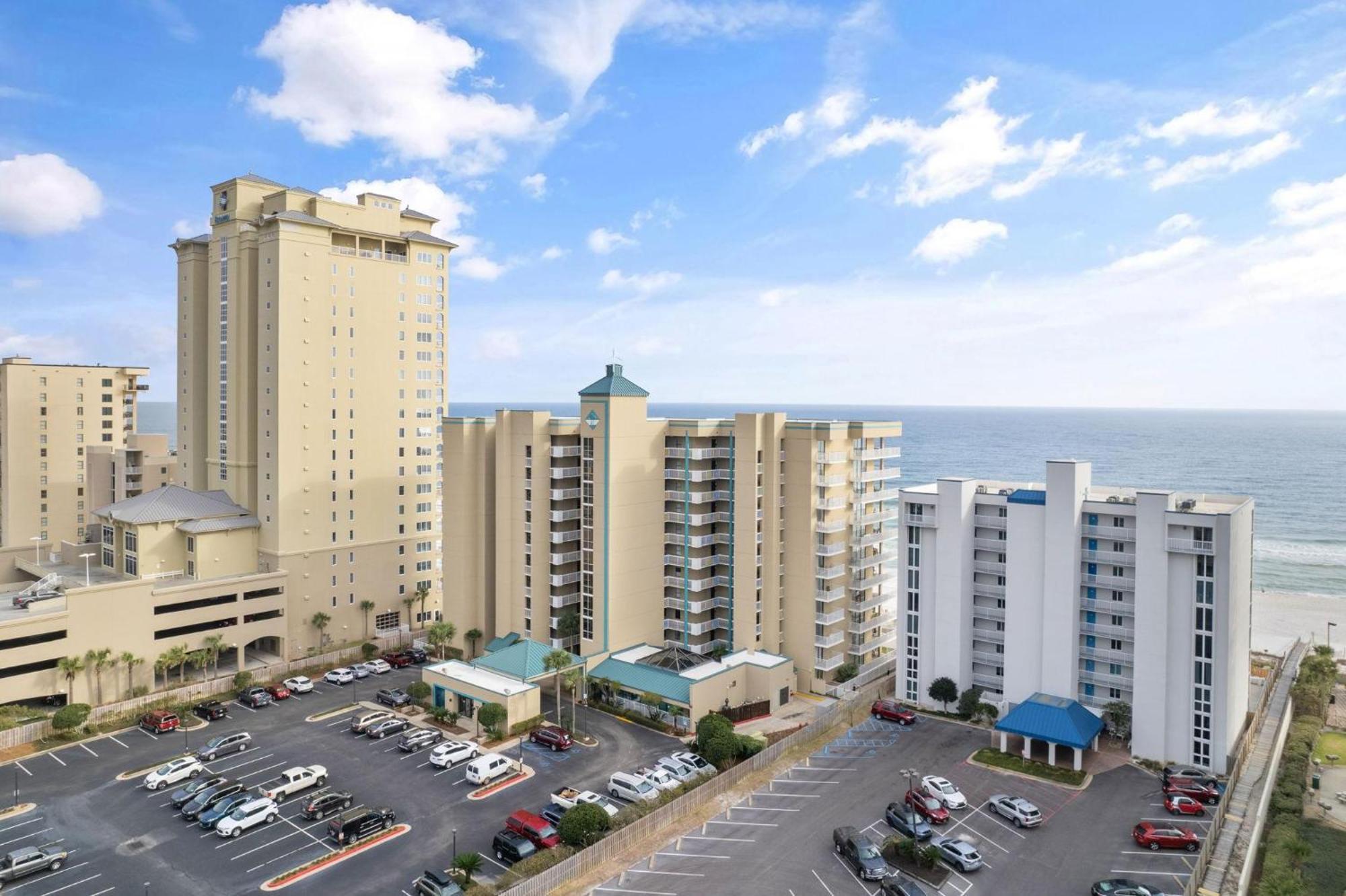 Romar Place 1002 *